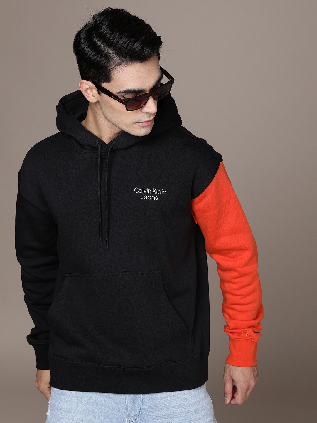 

Calvin Klein Jeans Men Black Colourblocked Hooded Sweatshirt