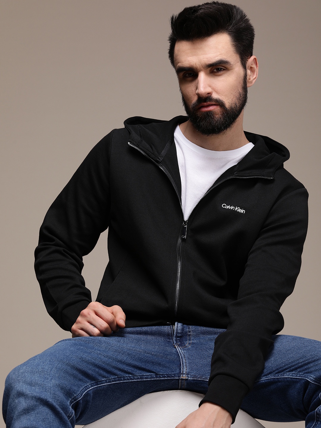 

Calvin Klein Jeans Men Black Hooded Sweatshirt