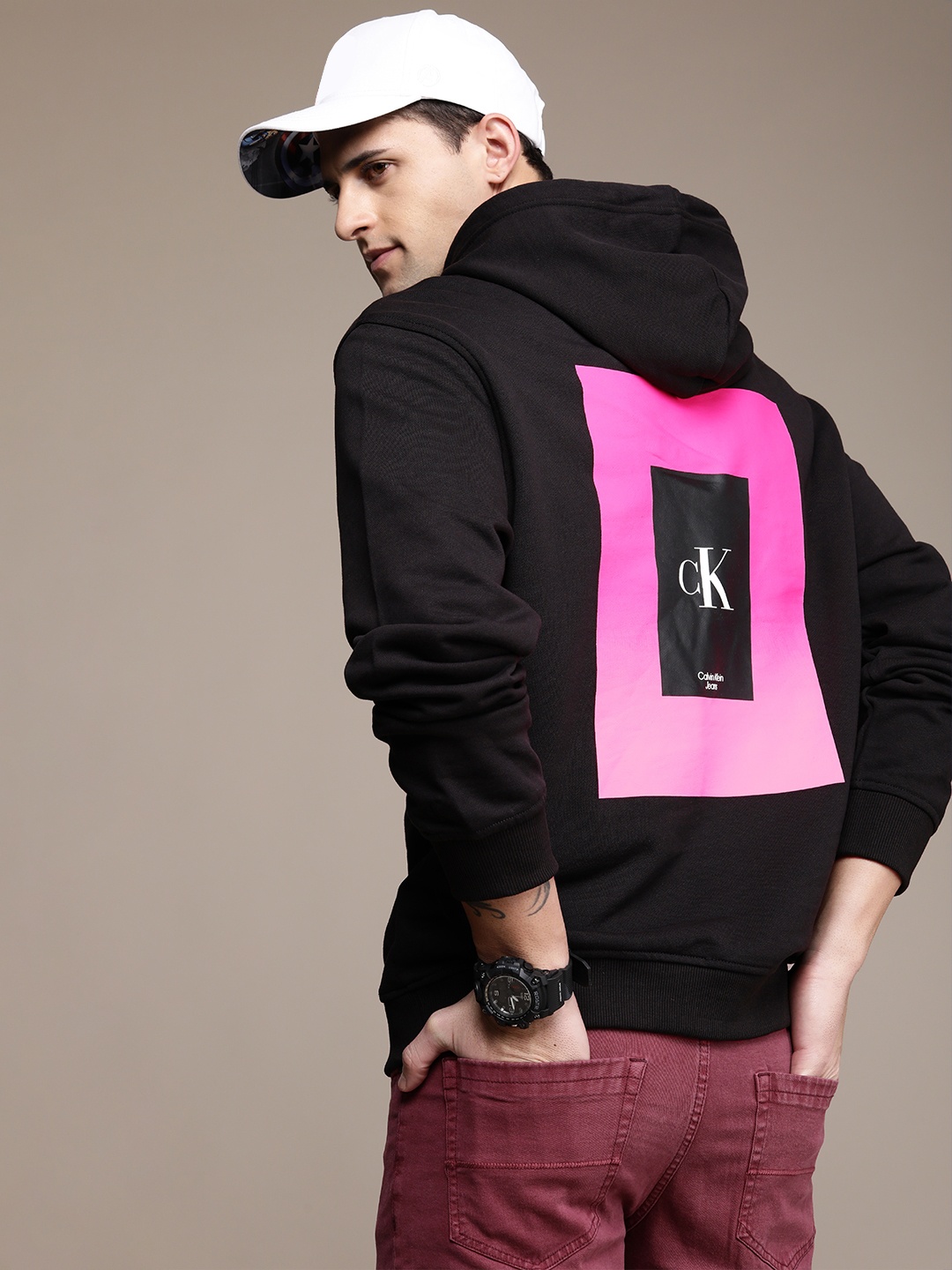 

Calvin Klein Jeans Men Black Printed Hooded Pure Cotton Sweatshirt
