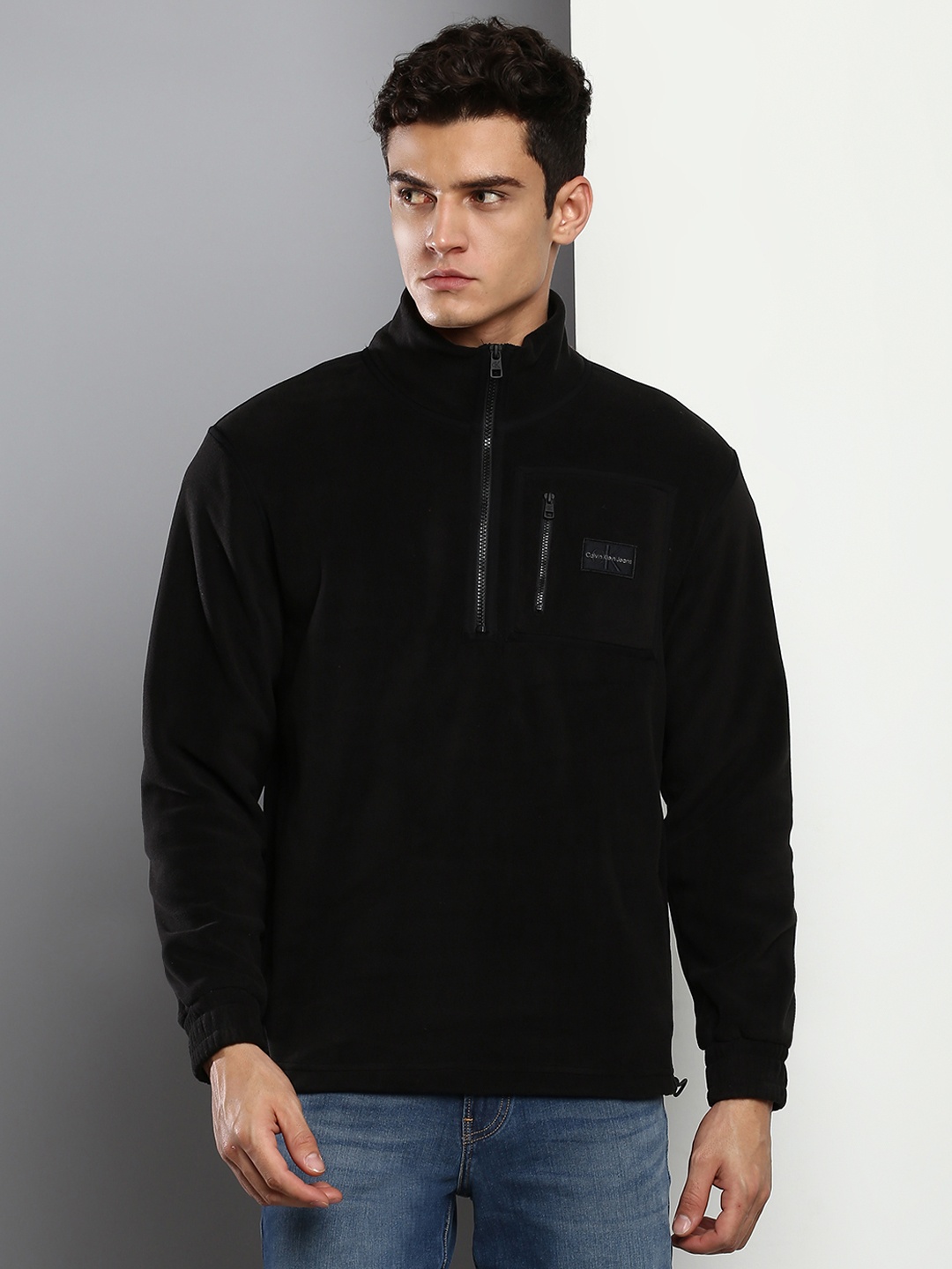 

Calvin Klein Jeans Men Black Brand Logo Printed Sweatshirt