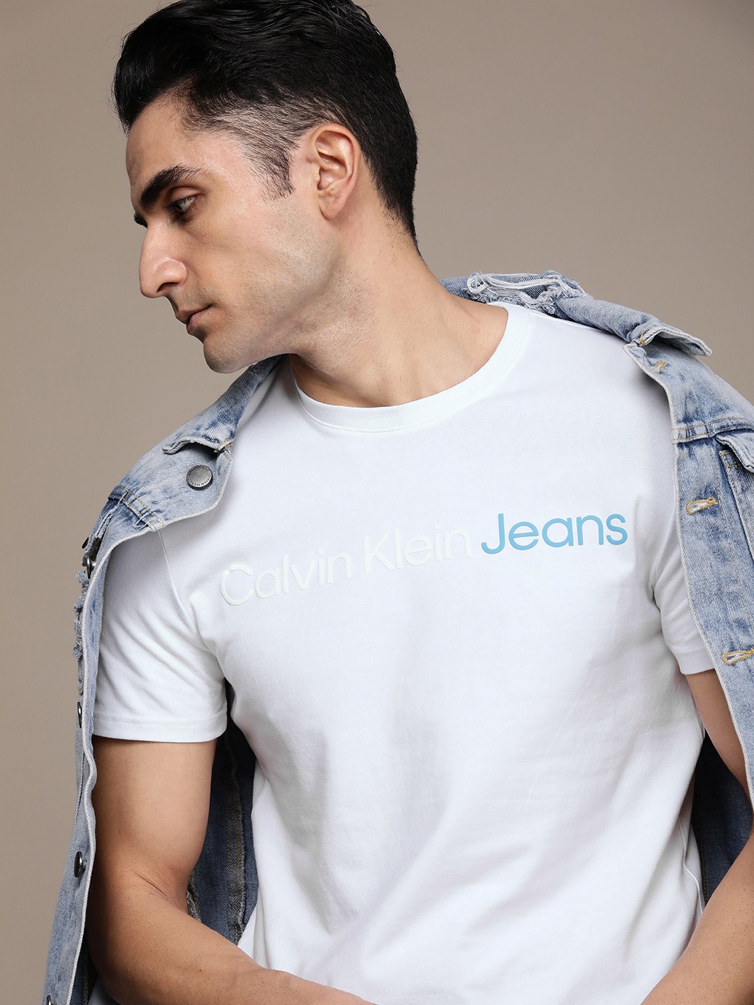 

Calvin Klein Jeans Men White Brand Logo Printed T-shirt