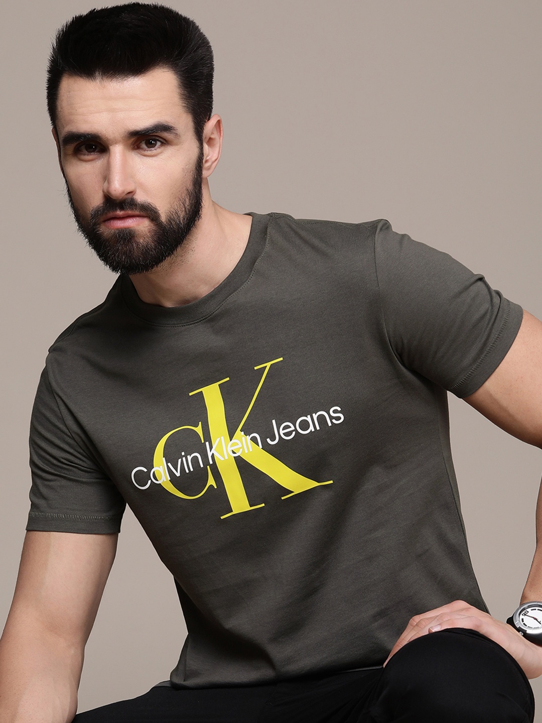 

Calvin Klein Jeans Men Charcoal Grey Brand Logo Printed Pure Cotton Slim Fit T-shirt