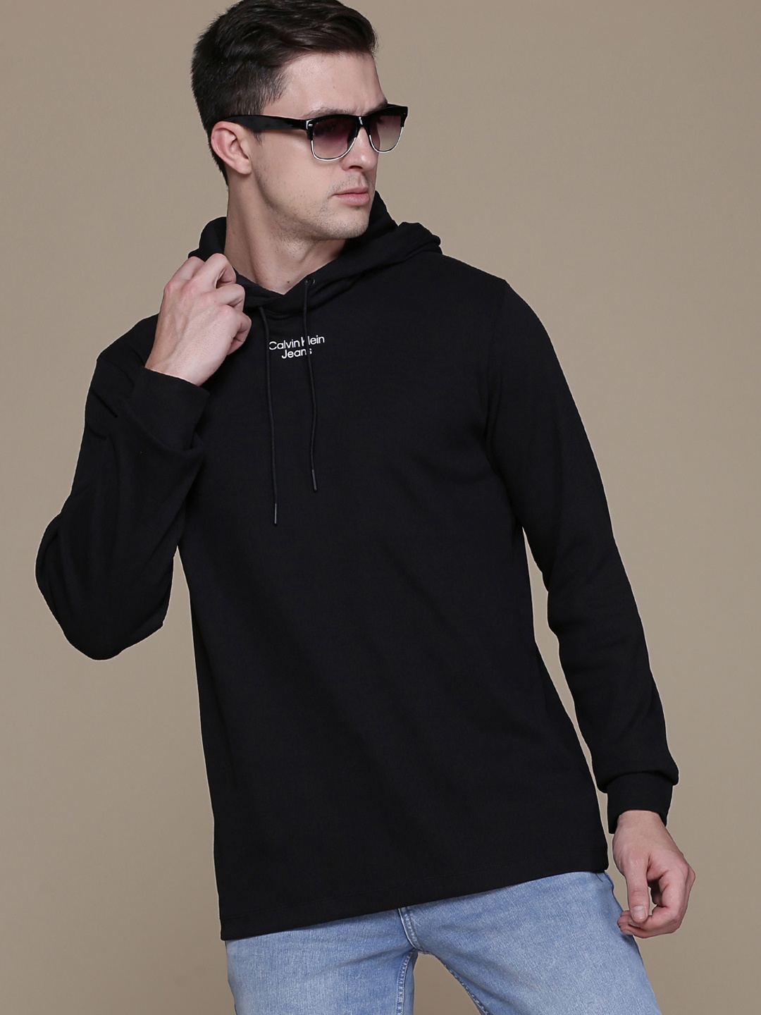 

Calvin Klein Jeans Men Black Organic Cotton Slim Fit T-shirt