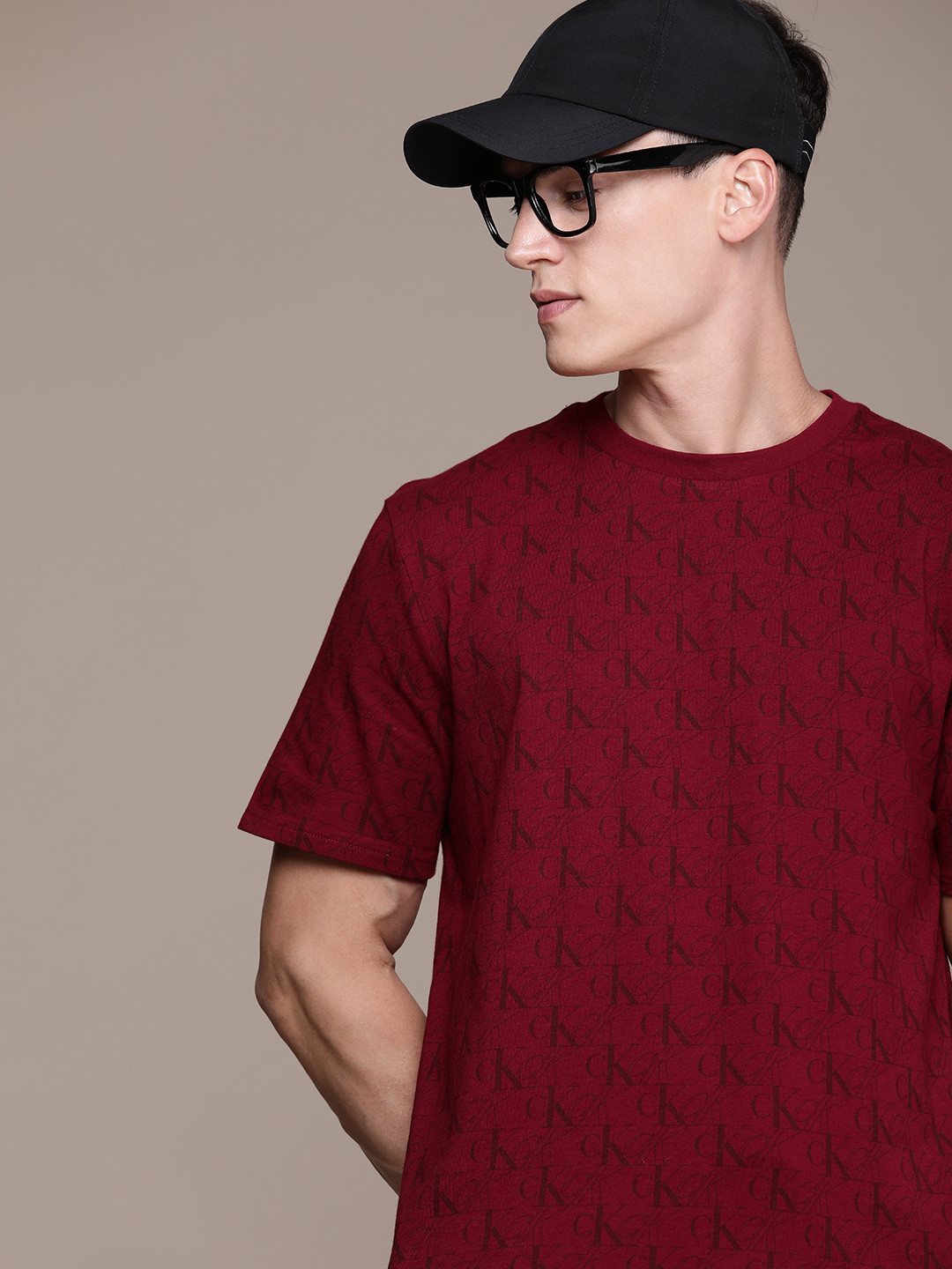 

Calvin Klein Jeans Men Burgundy & Black Brand Logo Printed Organic Cotton T-shirt