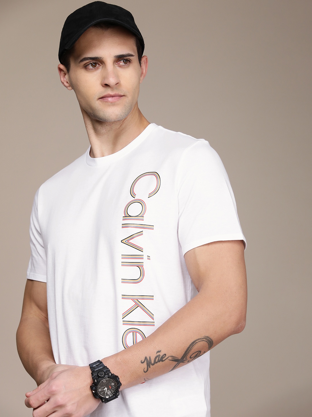 

Calvin Klein Jeans Men White Brand Logo Printed Pure Cotton Slim Fit T-shirt