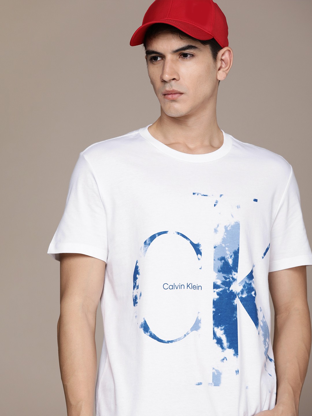 

Calvin Klein Jeans Men White Slim Fit Brand Logo Printed Pure Cotton T-shirt