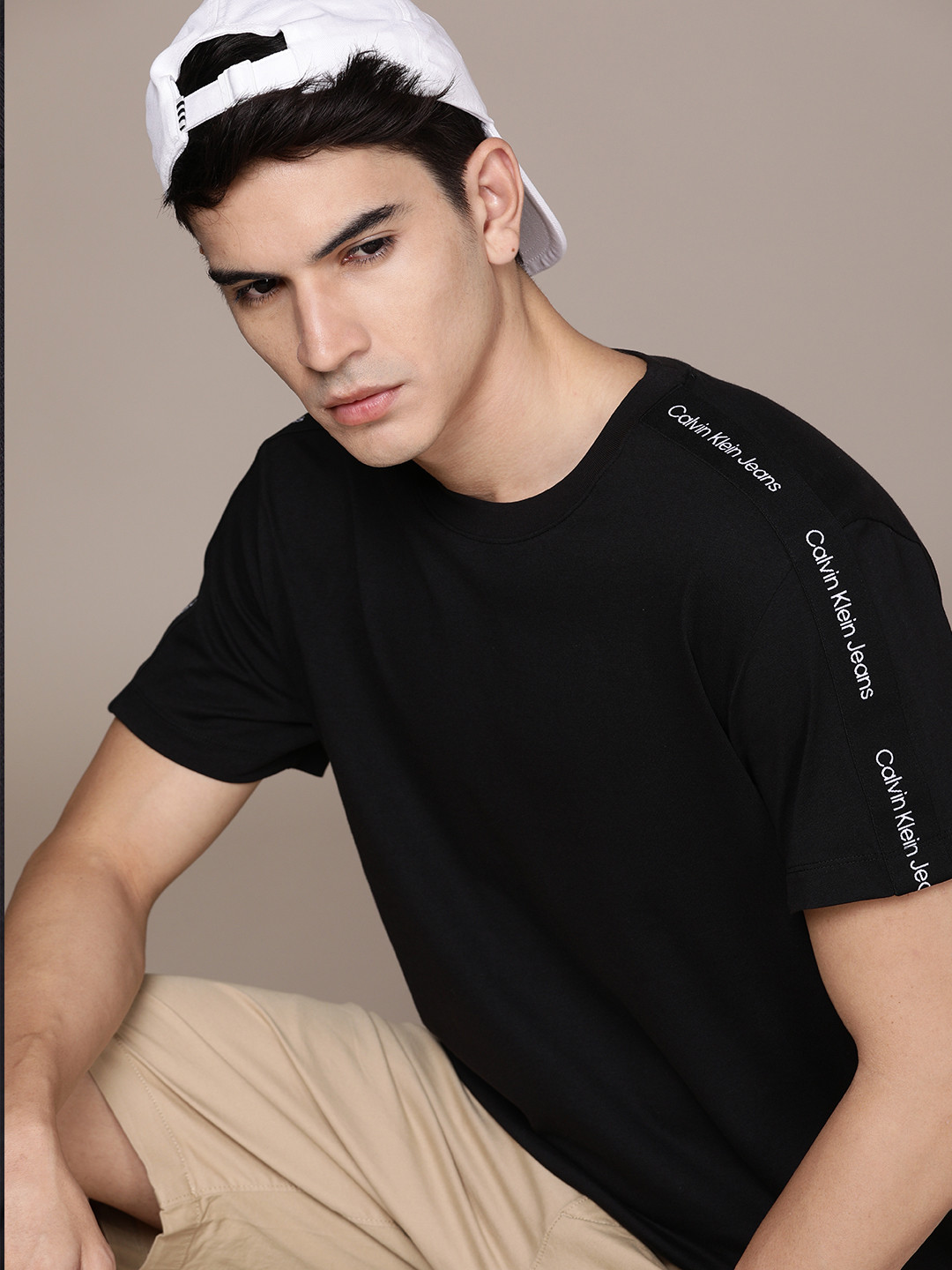 

Calvin Klein Jeans Men Black Brand Logo Printed Pure Cotton Casual T-shirt