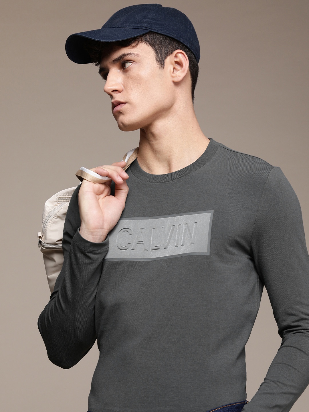 

Calvin Klein Jeans Men Charcoal Grey Brand Logo Print Slim Fit T-shirt