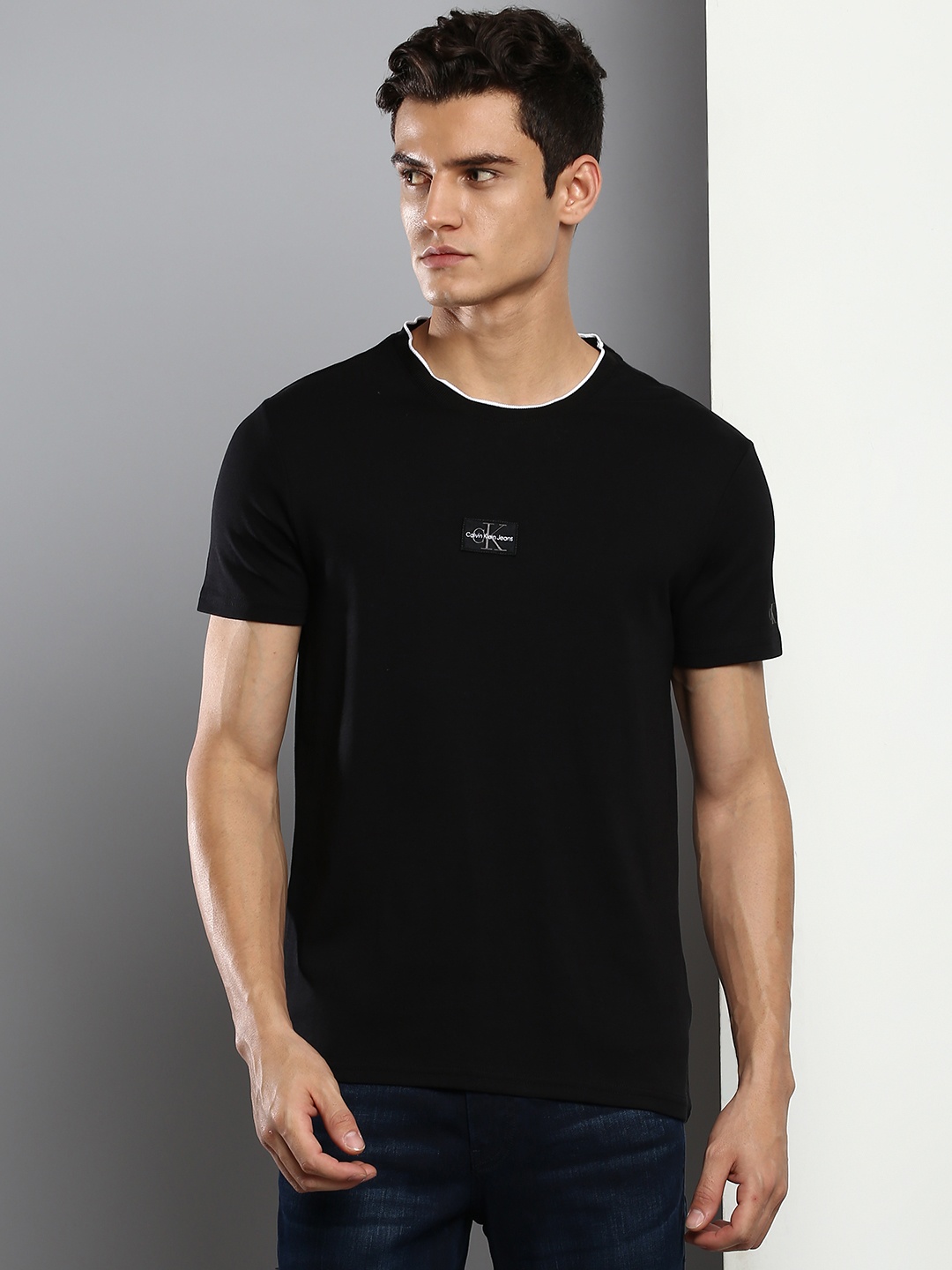 

Calvin Klein Jeans Men Black Pure Cotton Slim Fit T-shirt