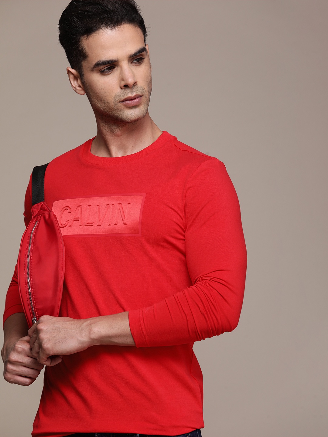 

Calvin Klein Jeans Men Red Brand Logo Printed Slim Fit T-shirt