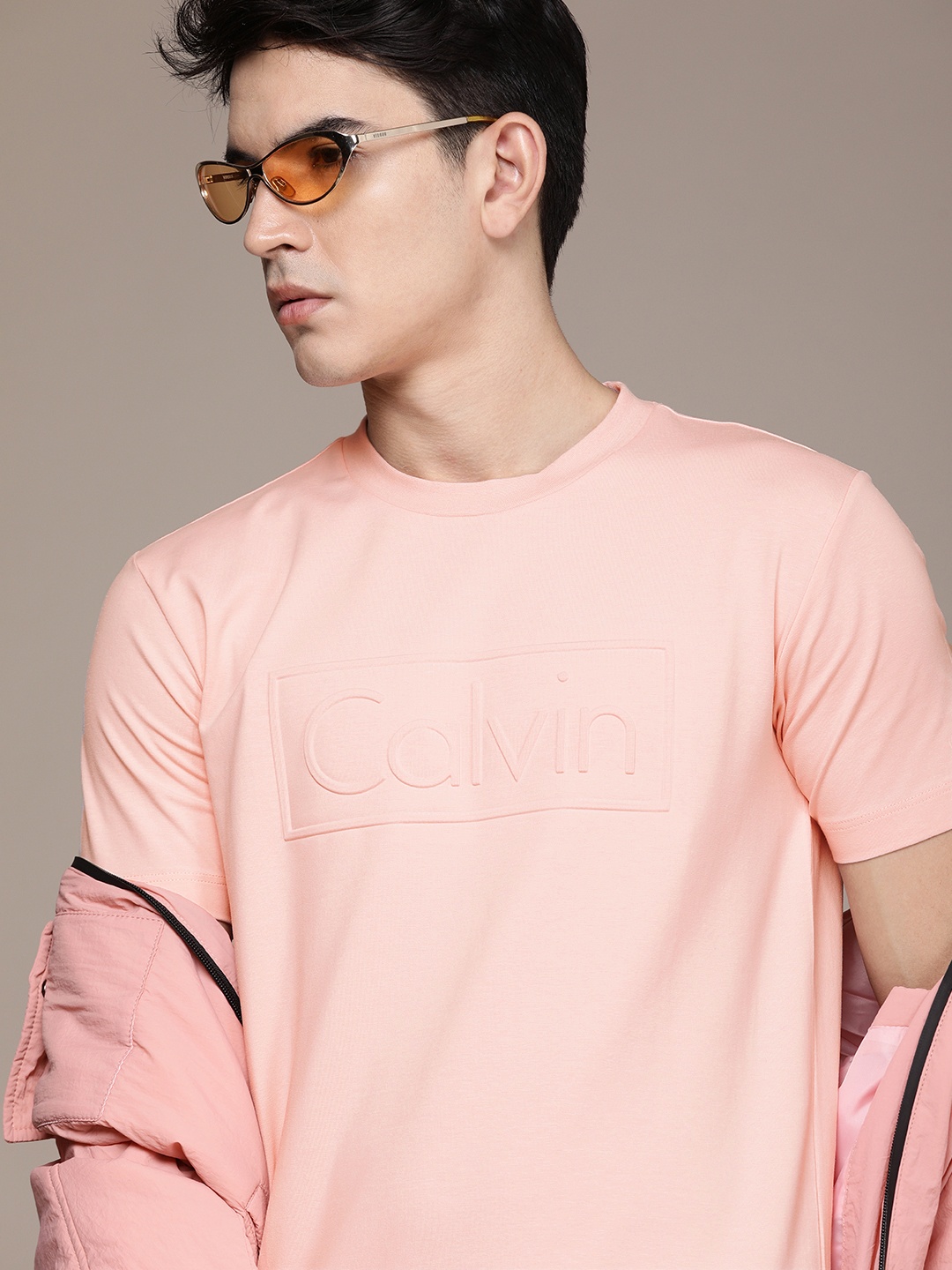 

Calvin Klein Jeans Men Pink Brand Logo Embossed T-shirt