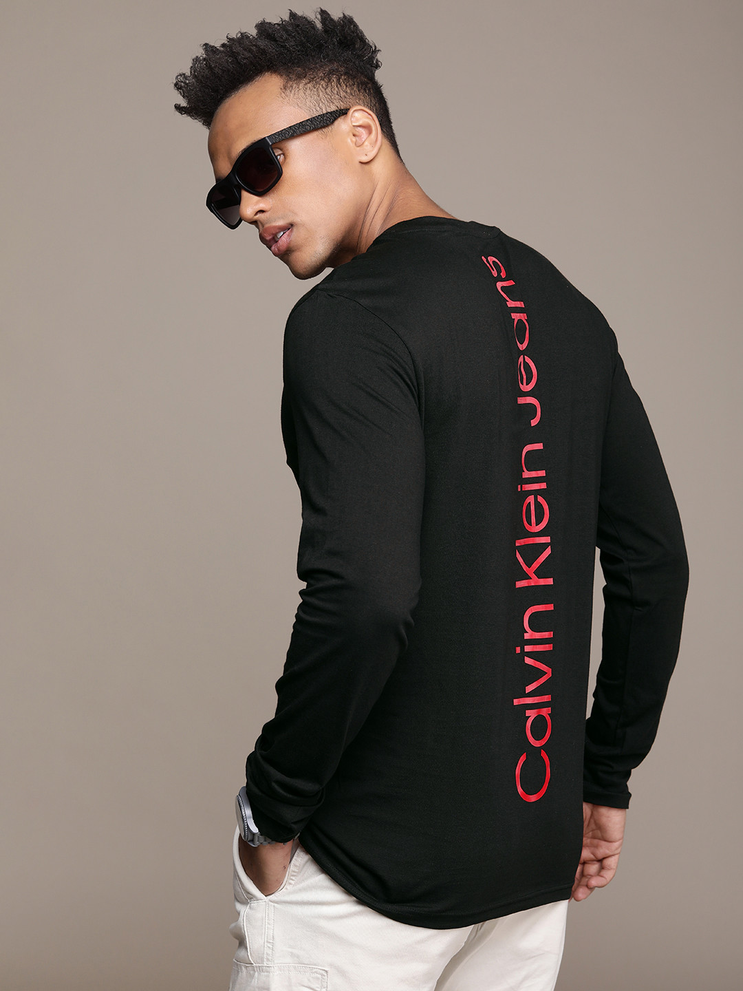 

Calvin Klein Jeans Men Black & Red Typography Printed Pure Cotton Slim Fit T-shirt