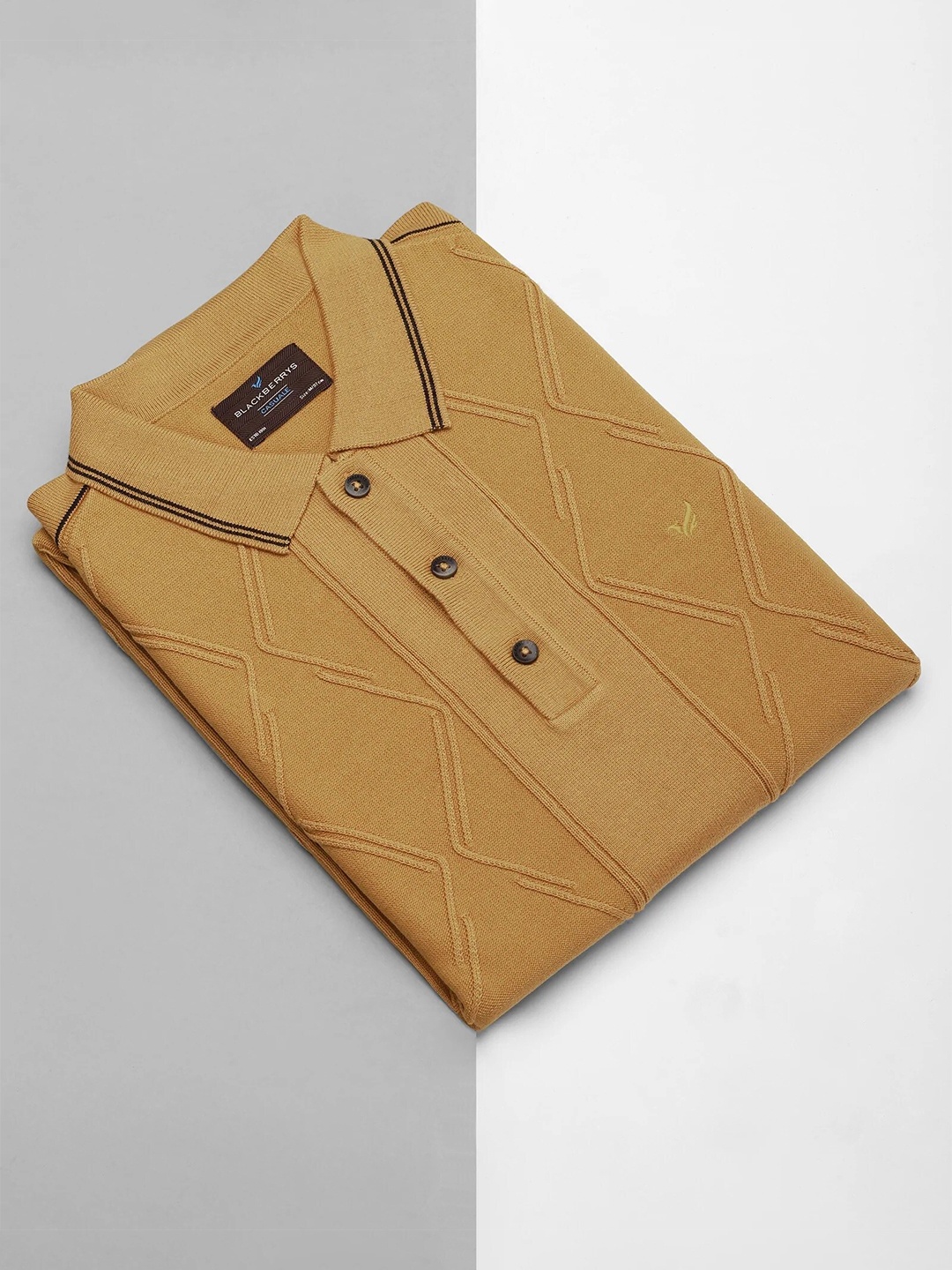 

Blackberrys Men Yellow Slim Fit T-shirt