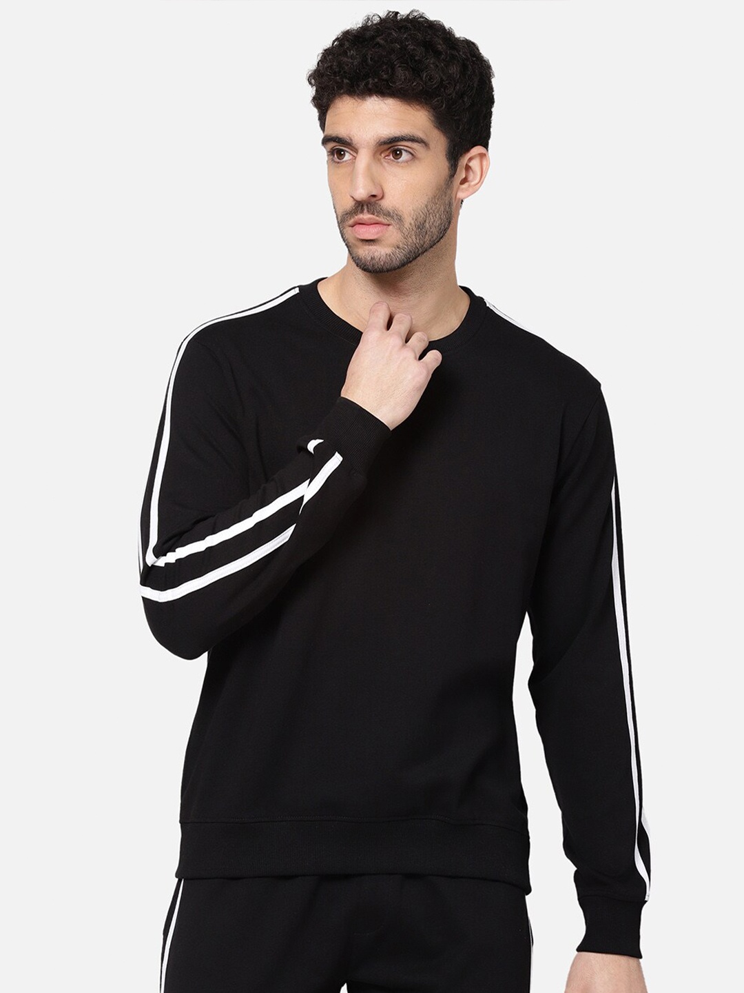

R&B Men Black Sweatshirt