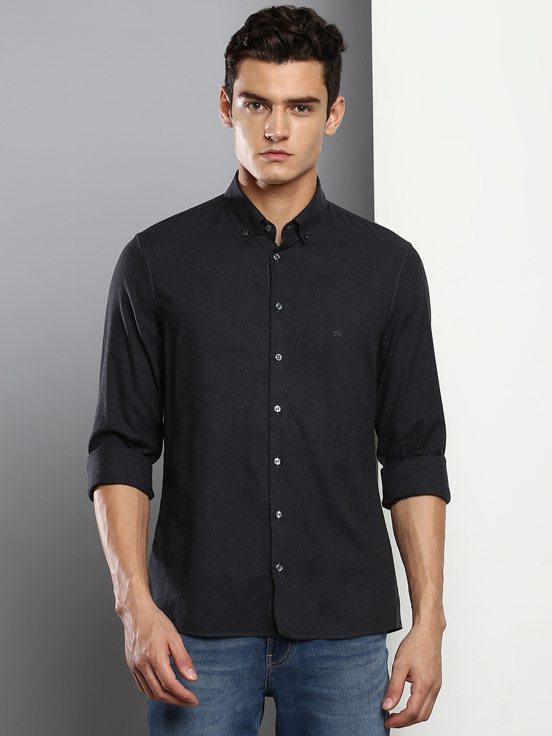 

Calvin Klein Jeans Men Grey Smart Slim Fit Casual Shirt