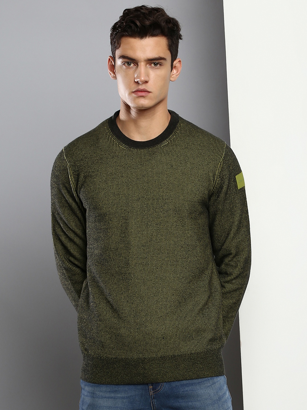 

Calvin Klein Jeans Men Sea Green & Black Striped Pullover Sweaters