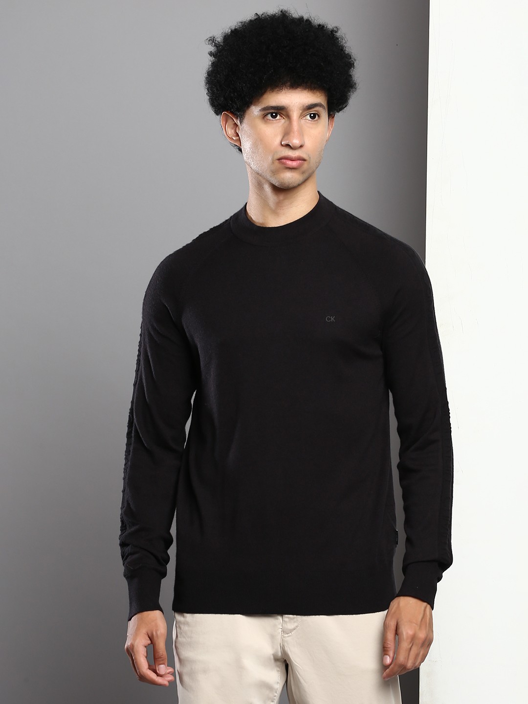 

Calvin Klein Jeans Men Black Solid Pullover