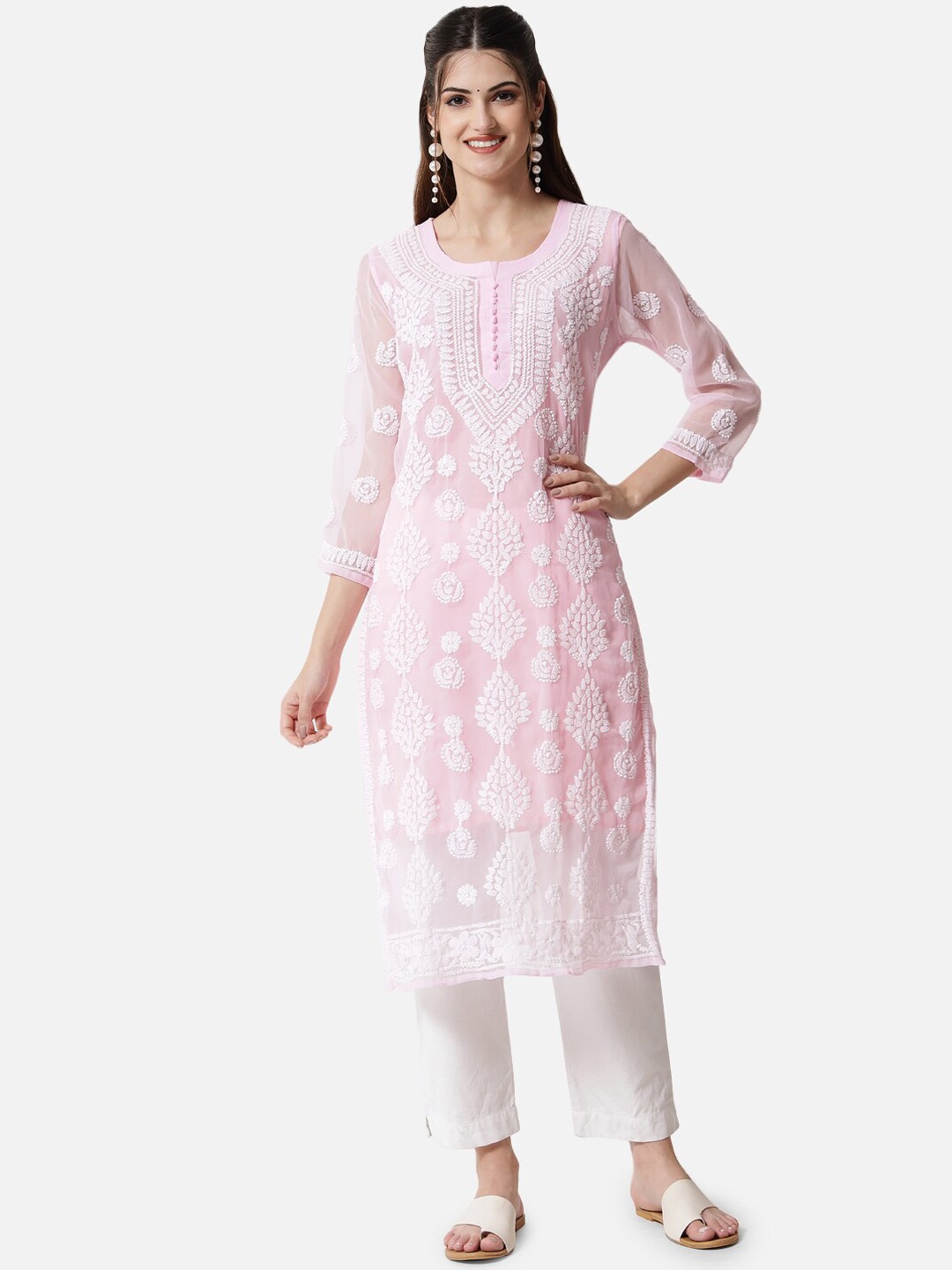 

PARAMOUNT CHIKAN Women Pink Chikankari Round Neck Georgette kurta