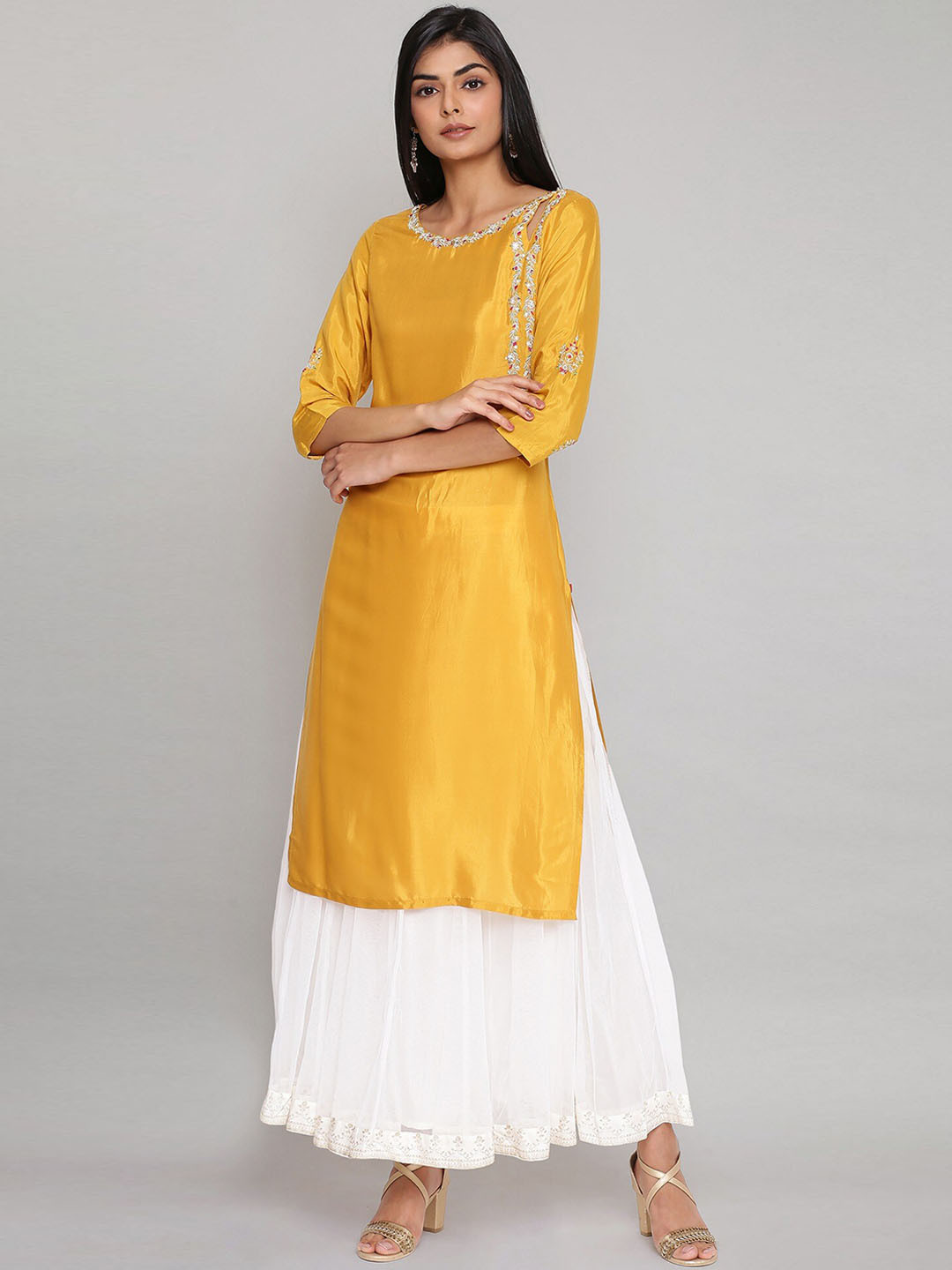 

W Women Yellow & banana Embroidered Thread Work Kurta