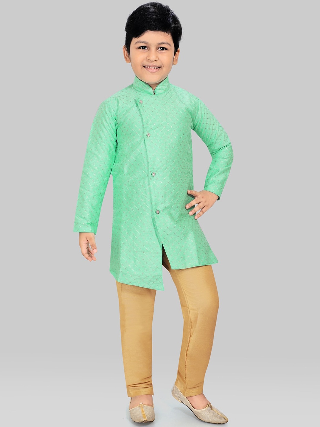 

SALWAR STUDIO Boys Green Pleated Kurti with Pyjamas