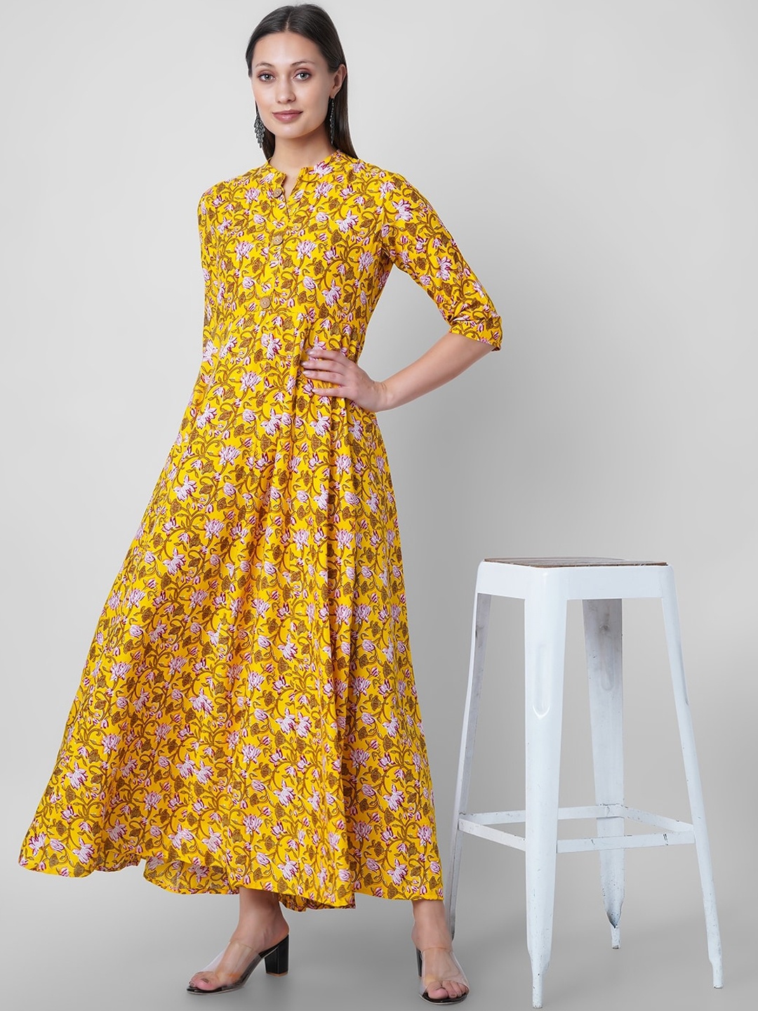 

Sanganeri Kurti Women Yellow Geometric Printed Thread Work Kurta