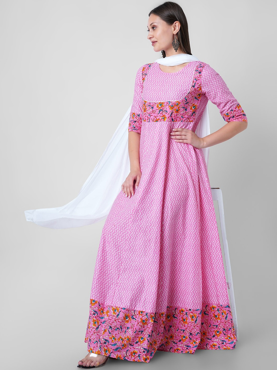 

Sanganeri Kurti Women Pink Floral Printed Thread Work Anarkali Kurta
