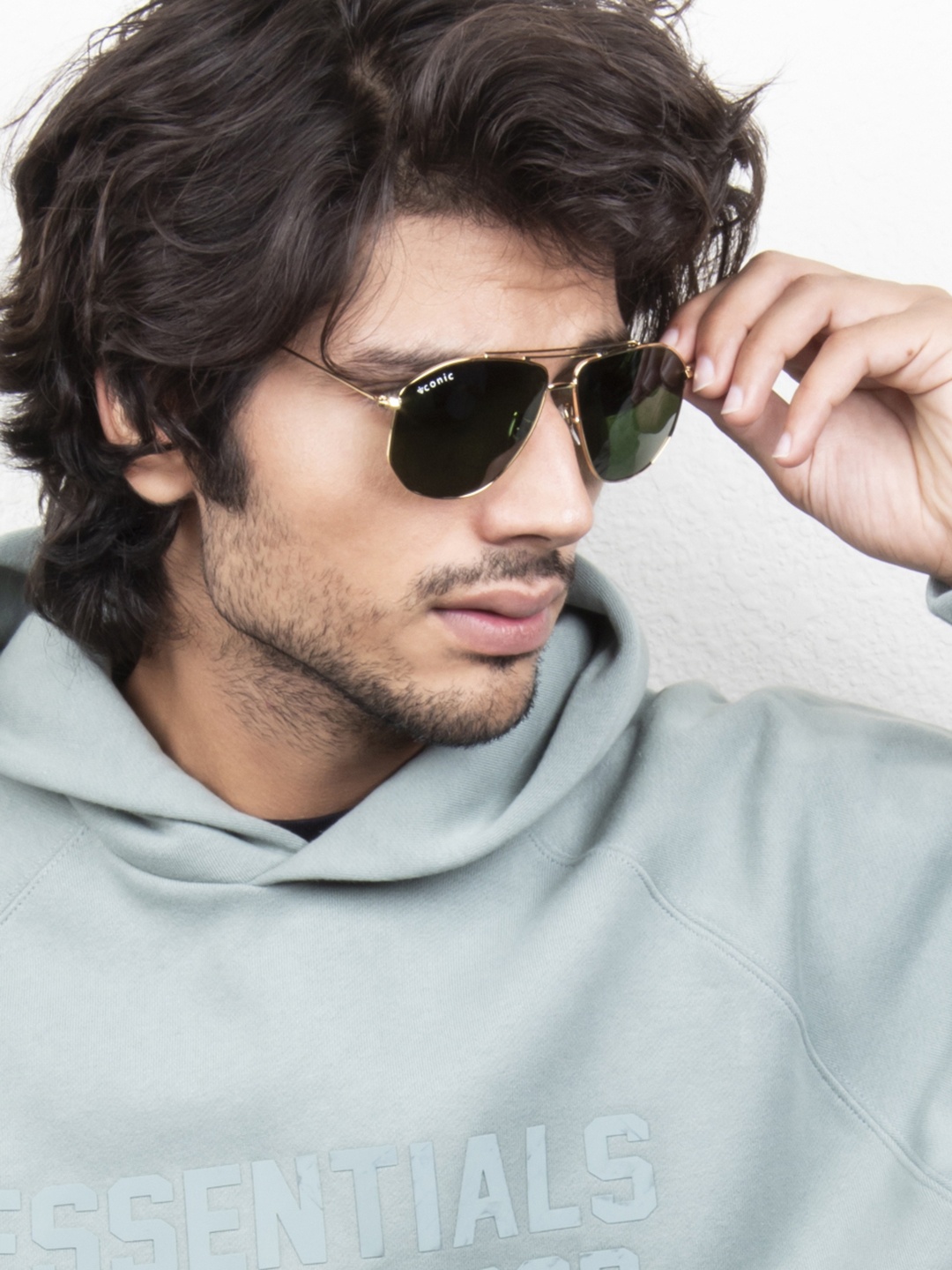 

Ted Smith Unisex Green Lens & Gold-Toned Aviator Sunglasses with UV Protected Lens