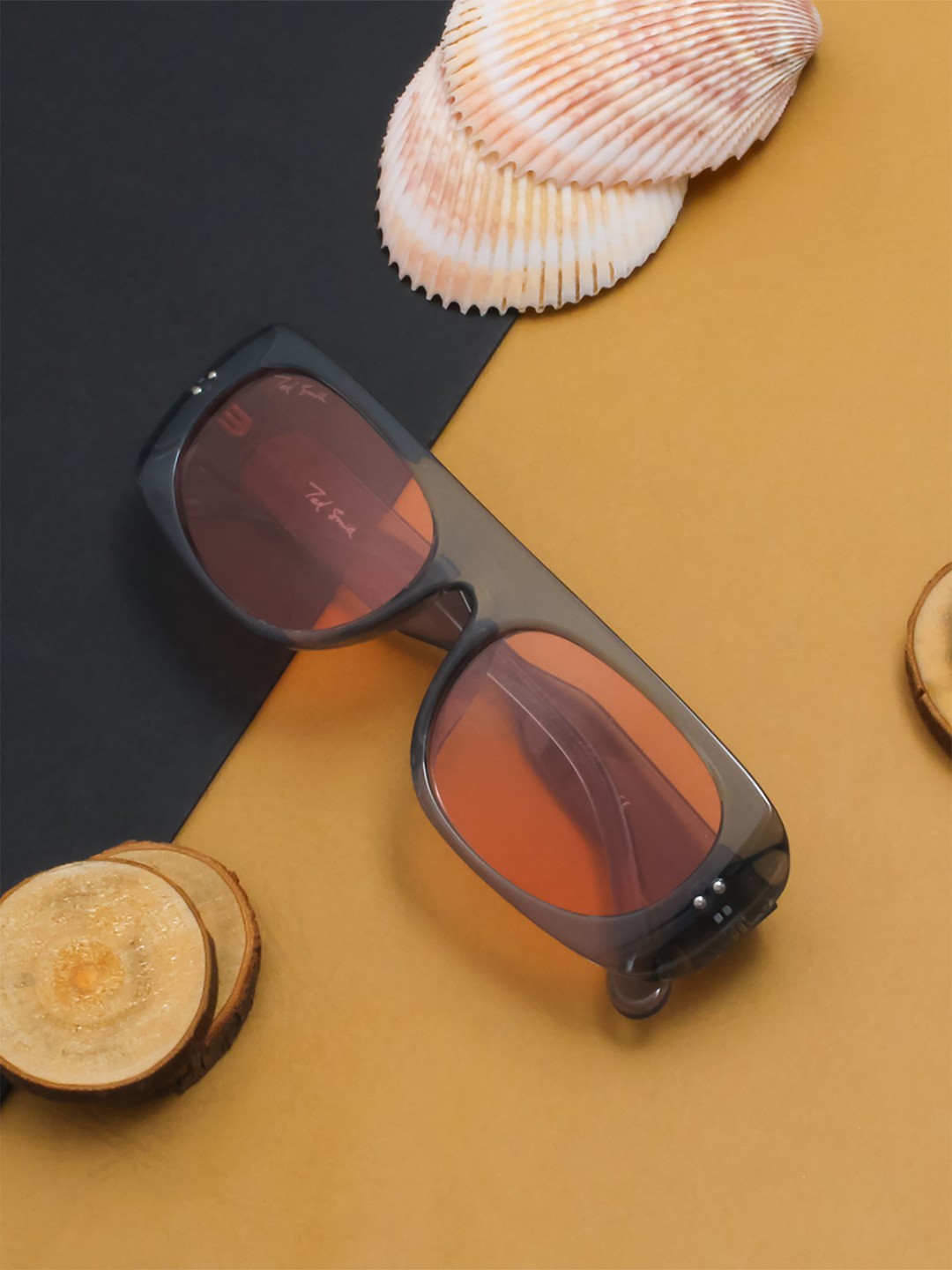 

Ted Smith Unisex Brown Lens & Green Square Sunglasses with Polarised and UV Protected Lens