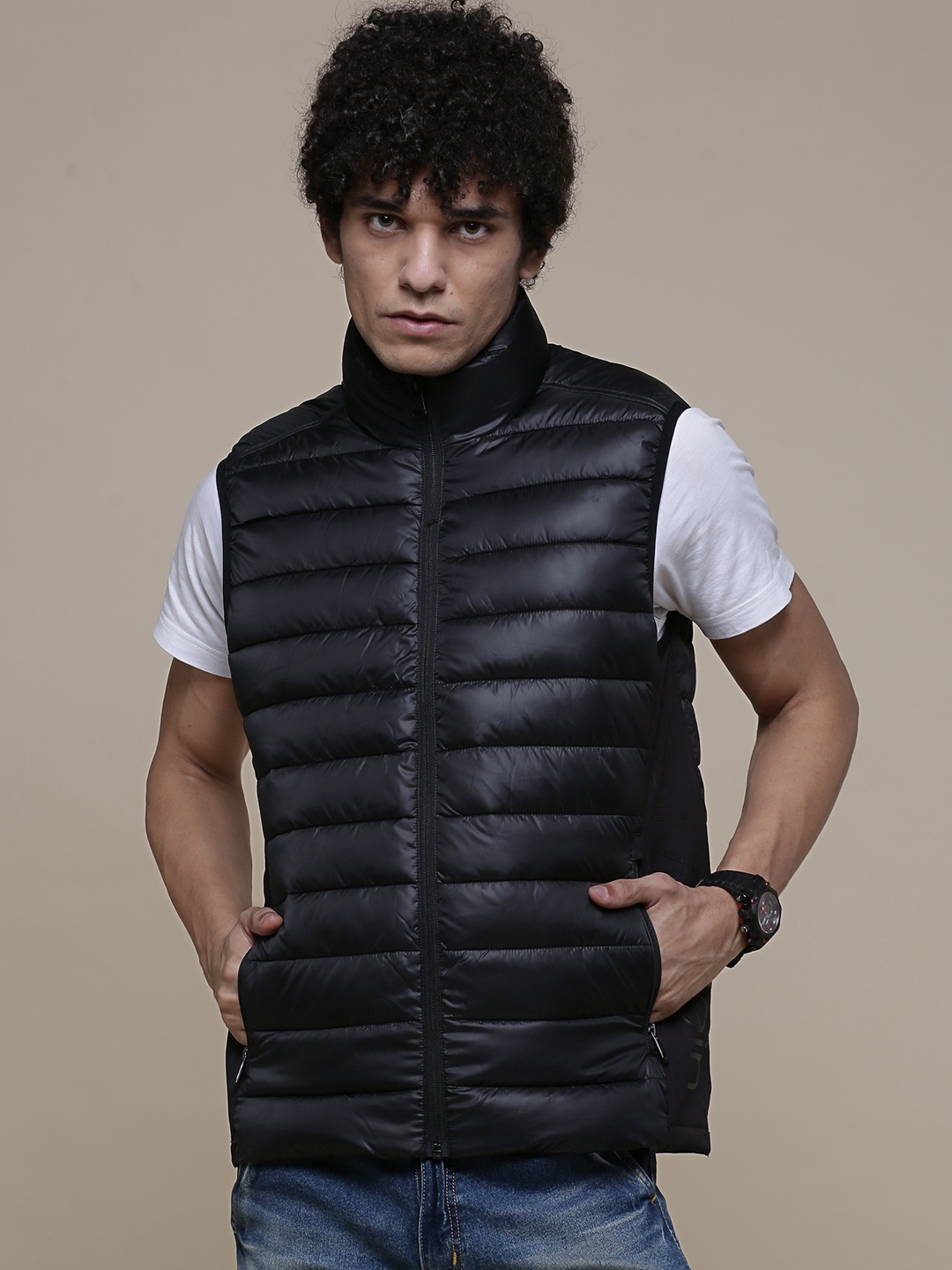 

Calvin Klein Jeans Men Black Puffer Jacket