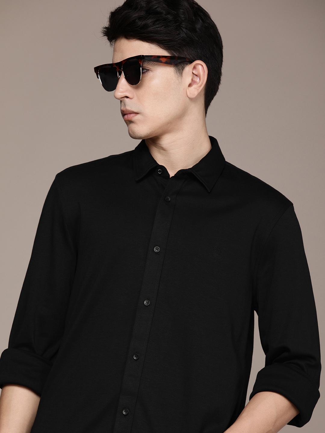 

Calvin Klein Jeans Men Black Slim Fit Casual Shirt