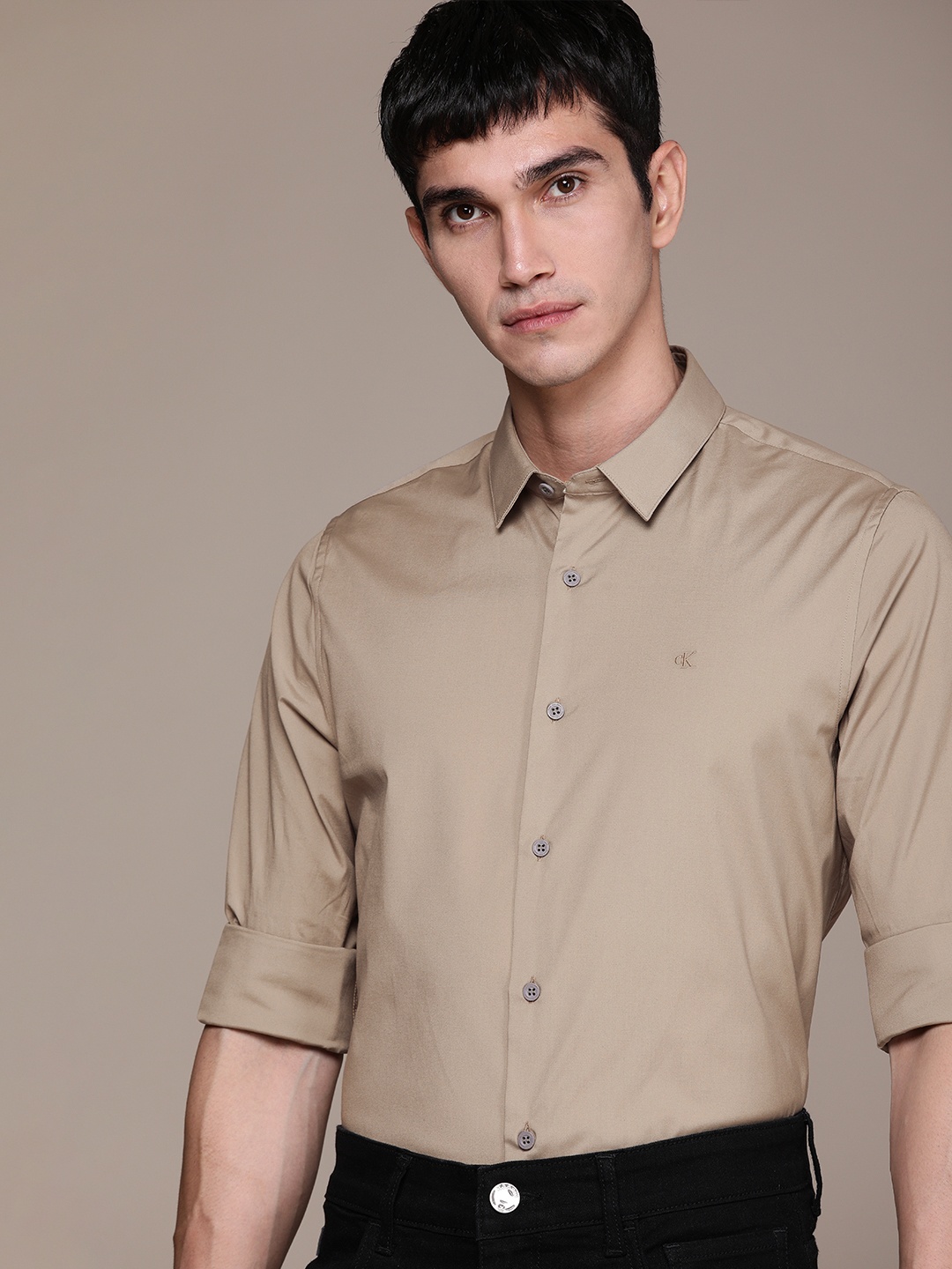 

Calvin Klein Jeans Men Beige Slim Fit Casual Shirt