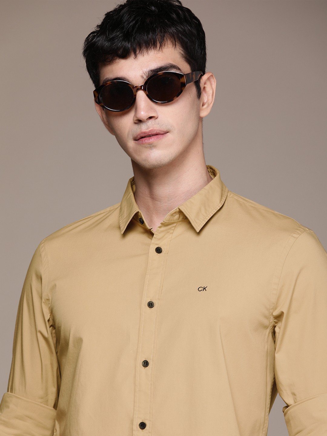 

Calvin Klein Jeans Men Khaki Slim Fit Casual Shirt