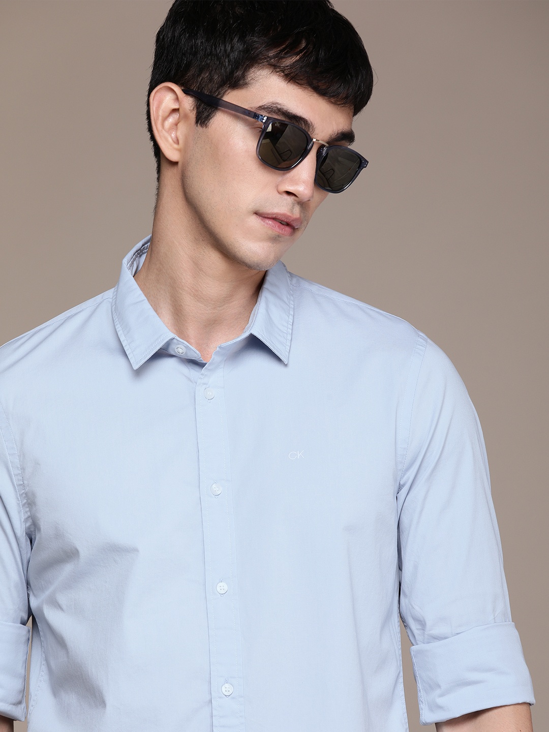 

Calvin Klein Jeans Men Blue Slim Fit Casual Shirt