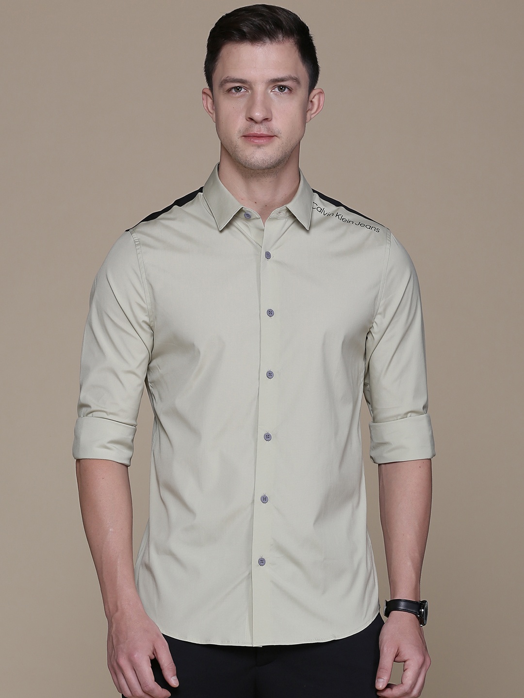 

Calvin Klein Jeans Men Beige Slim Fit Casual Shirt