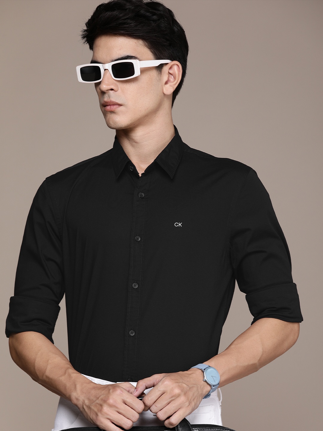 

Calvin Klein Jeans Men Black Slim Fit Casual Shirt