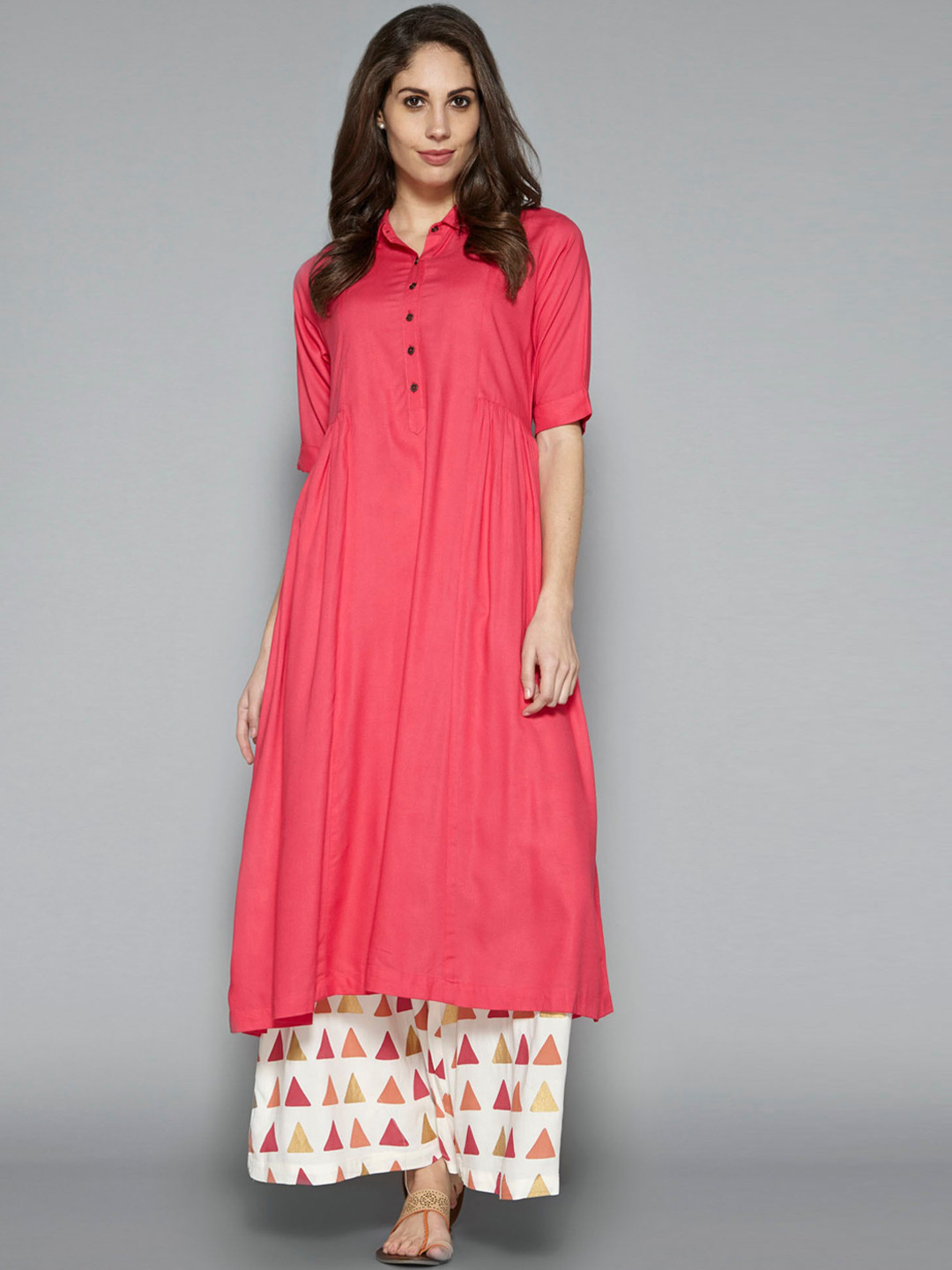 

Pistaa Women Pink Thread Work Kurta