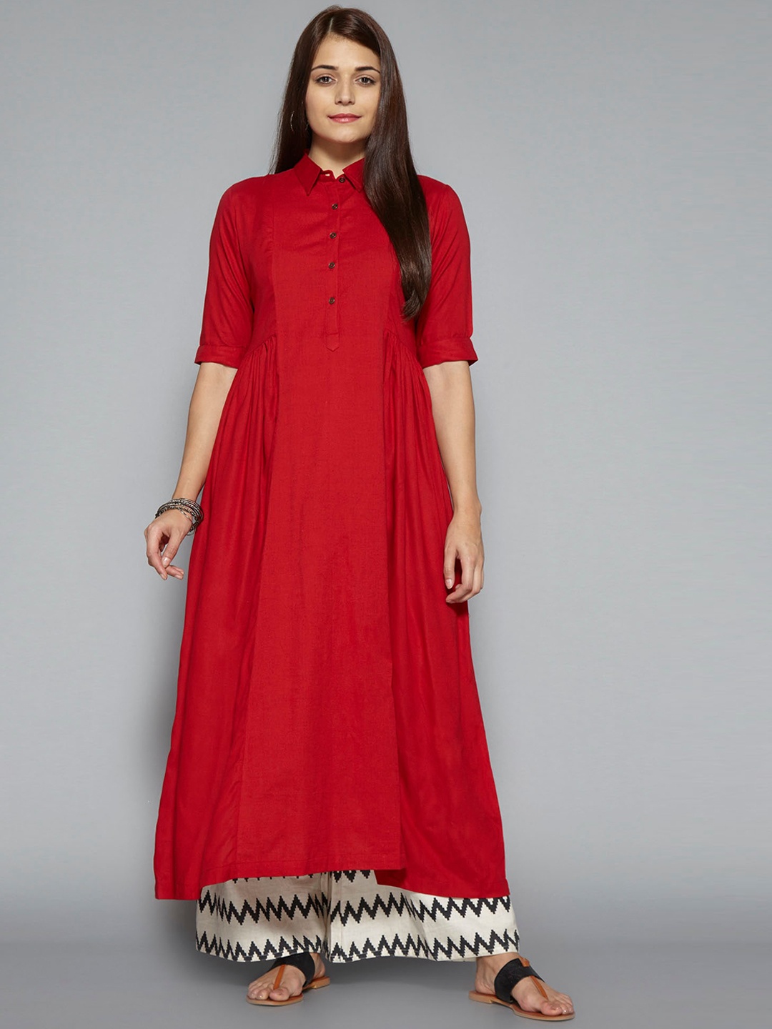 

Pistaa Women Red Kurta