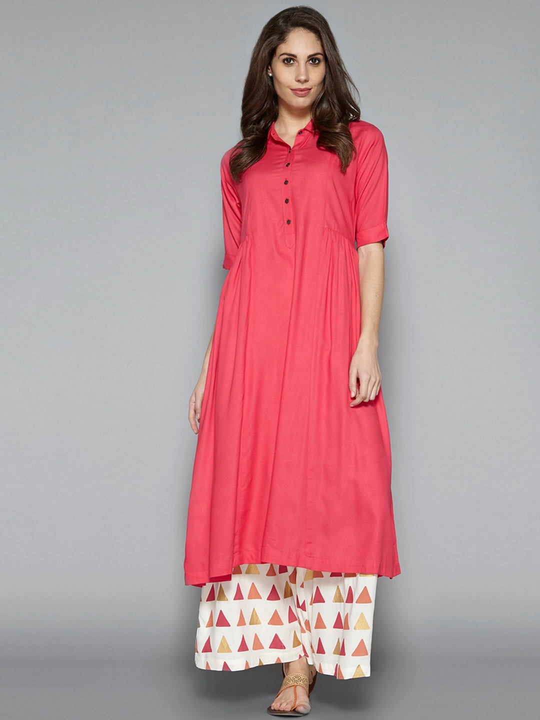 

Pistaa Women Pink Thread Work Kurta