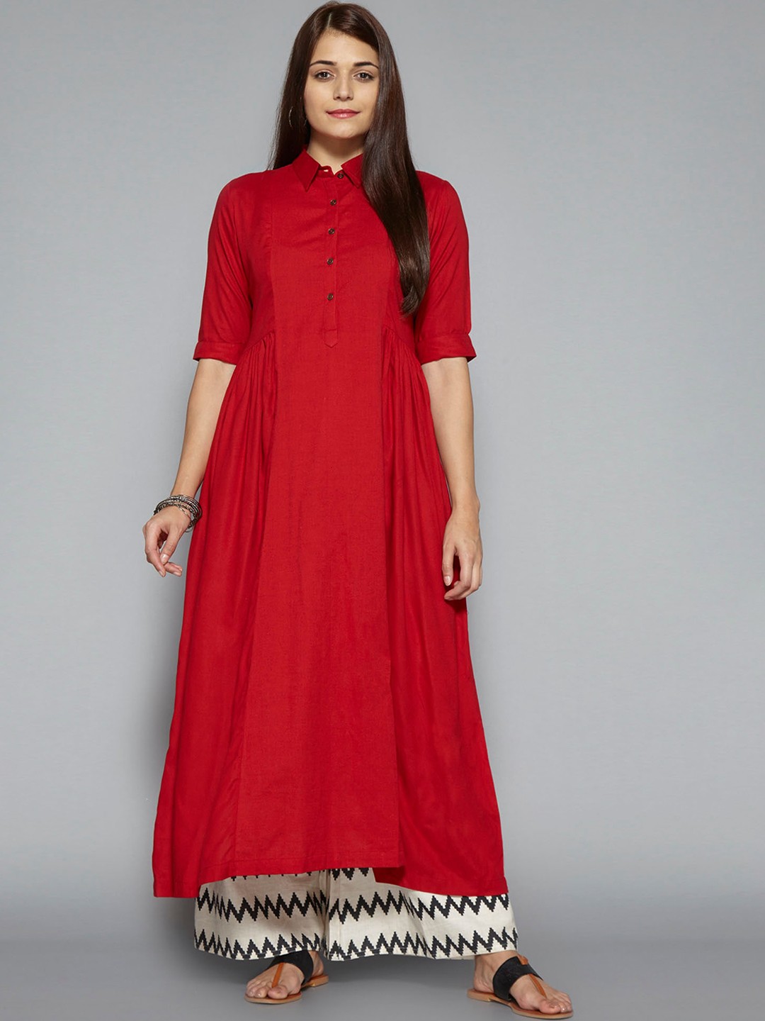 

Pistaa Women Red Kurta