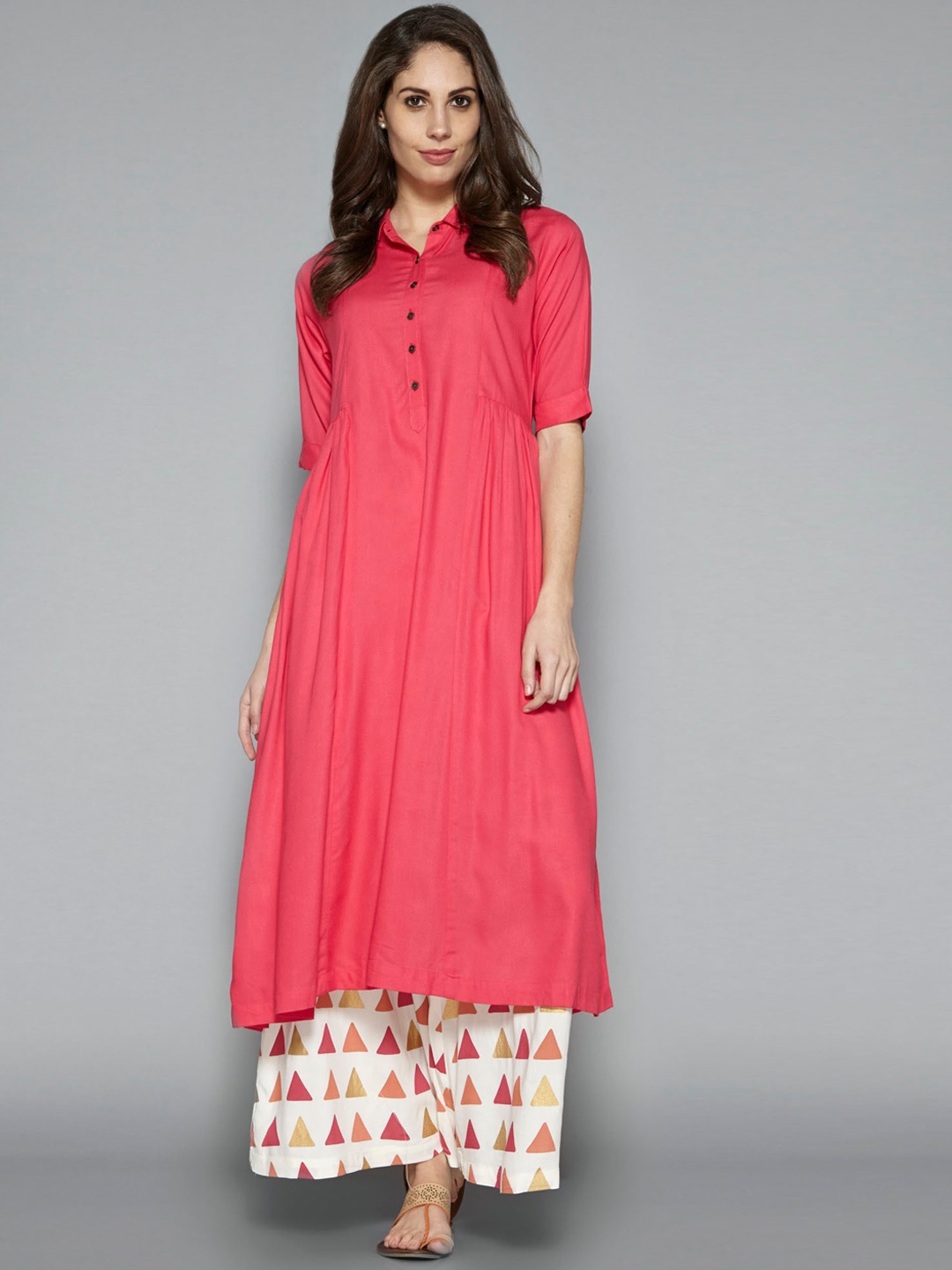 

Pistaa Women Pink Thread Work Kurta