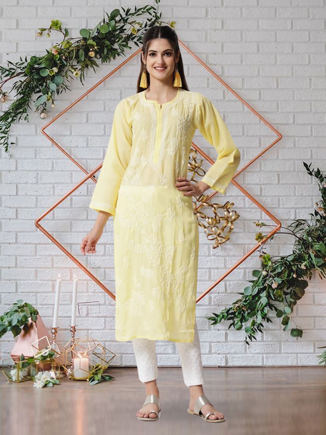 

PARAMOUNT CHIKAN Women Yellow Yoke Design Chikankari Kurta