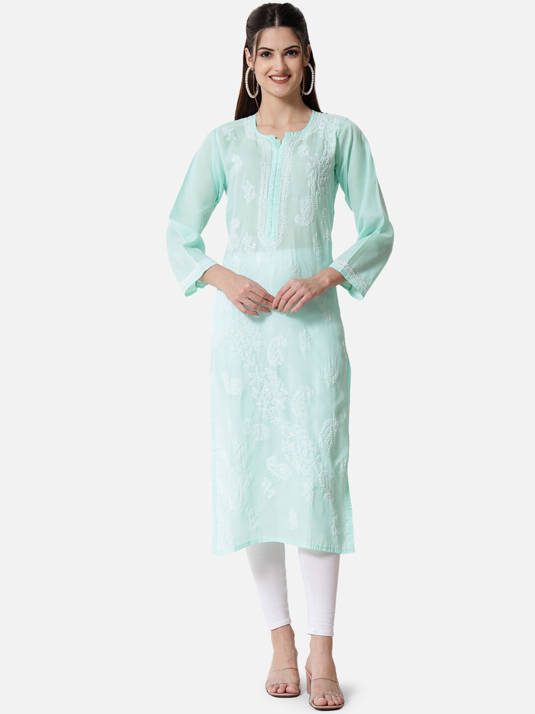 

PARAMOUNT CHIKAN Women Green Flared Sleeves Chikankari Kurta