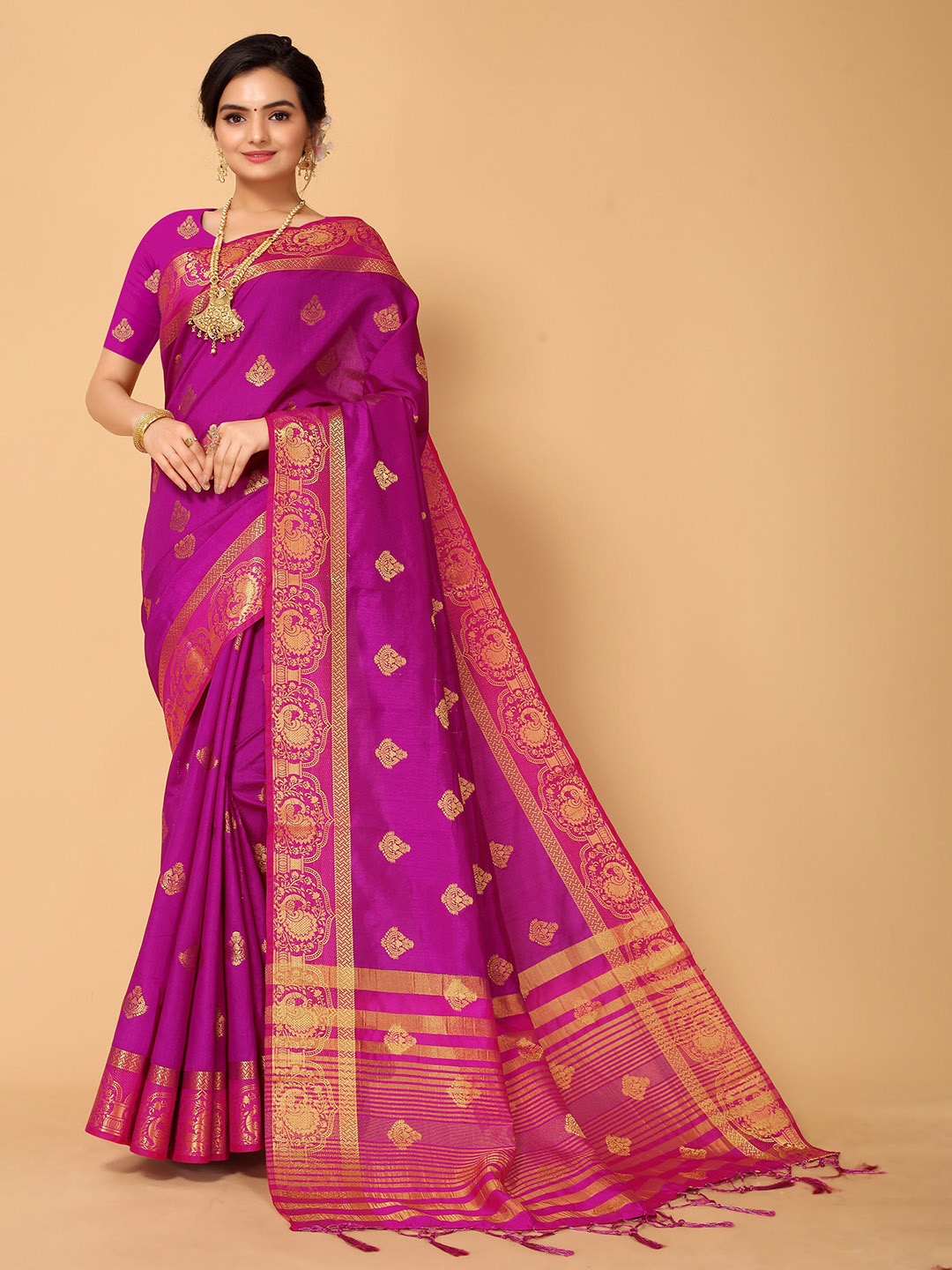 

all about you Red & Gold-Toned Woven Design Zari Silk Blend Kanjeevaram Saree
