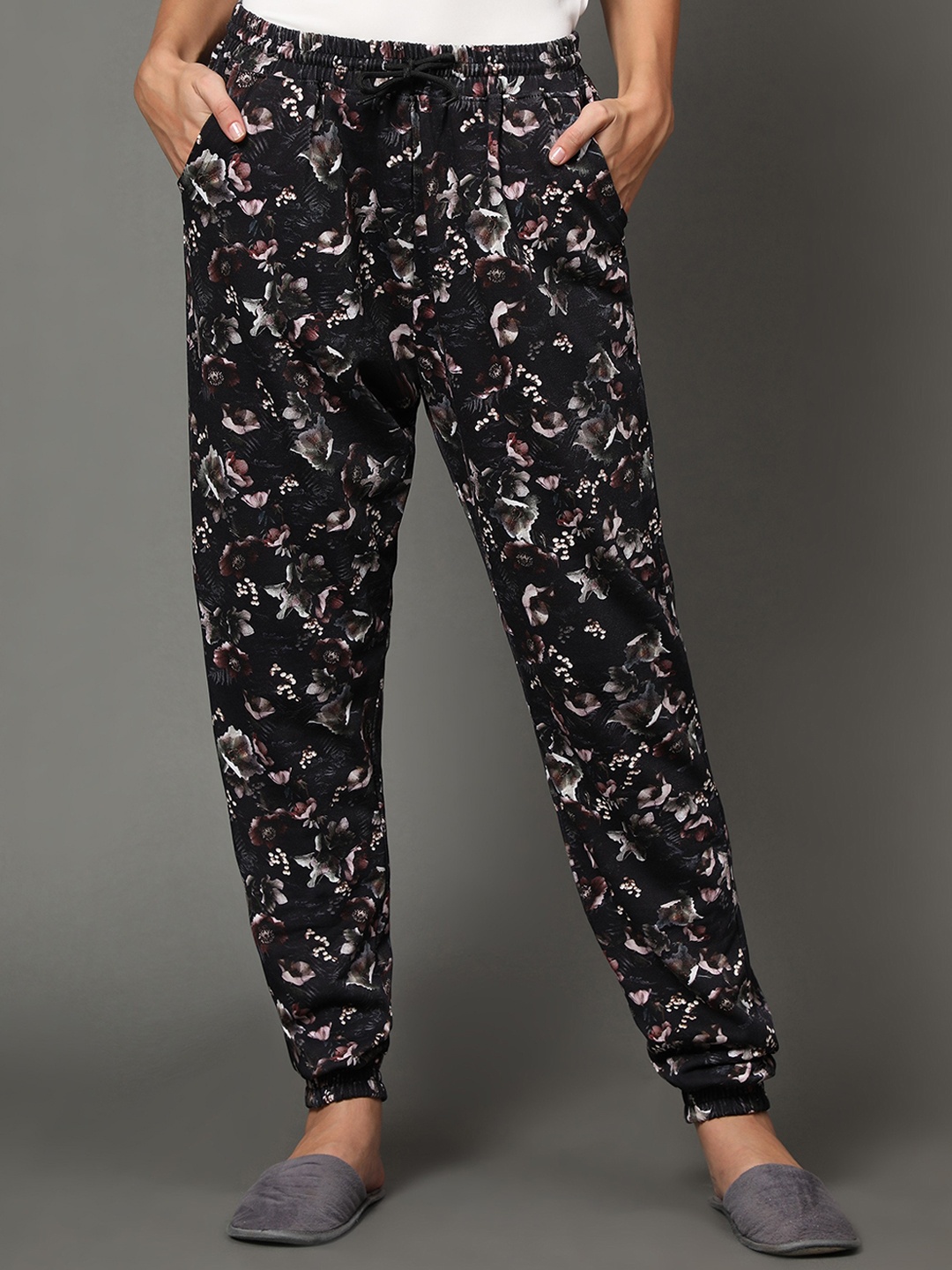 

BStories Women Black Printed Cotton Lounge Pants