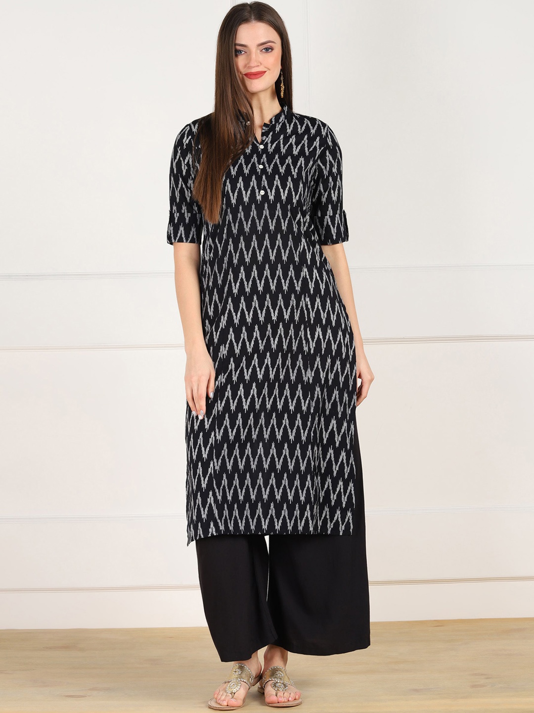 

ZNX Clothing Women Black Kurta