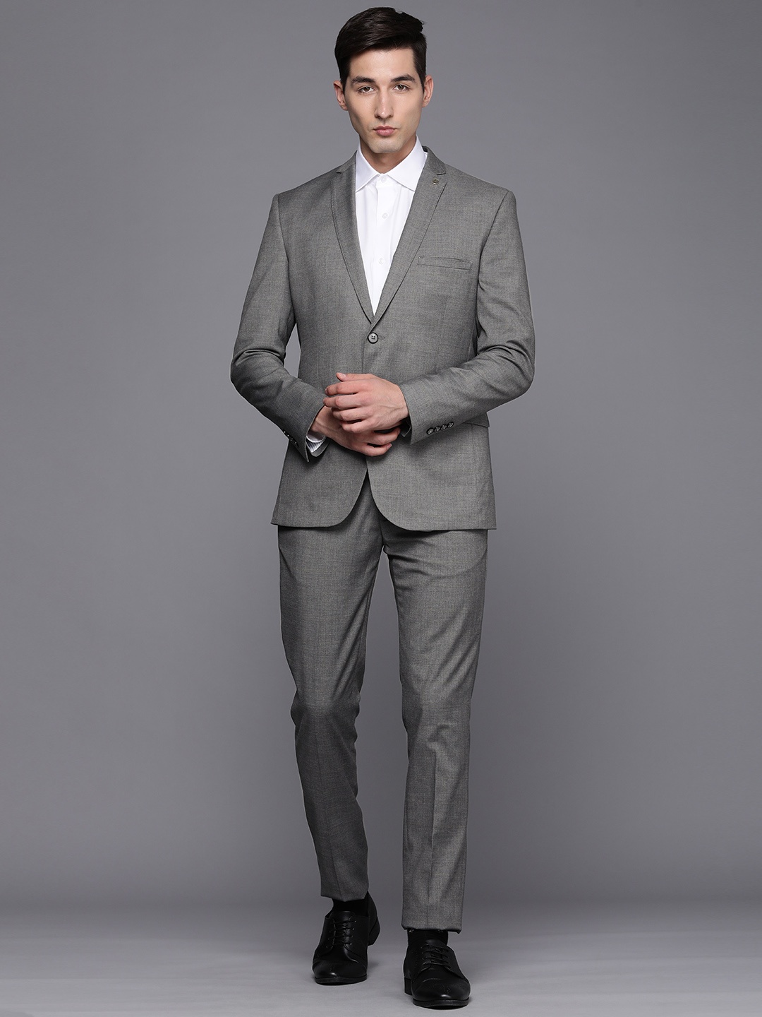 

Theme Men Grey Self Design Slim Fit 2 Piece Suit