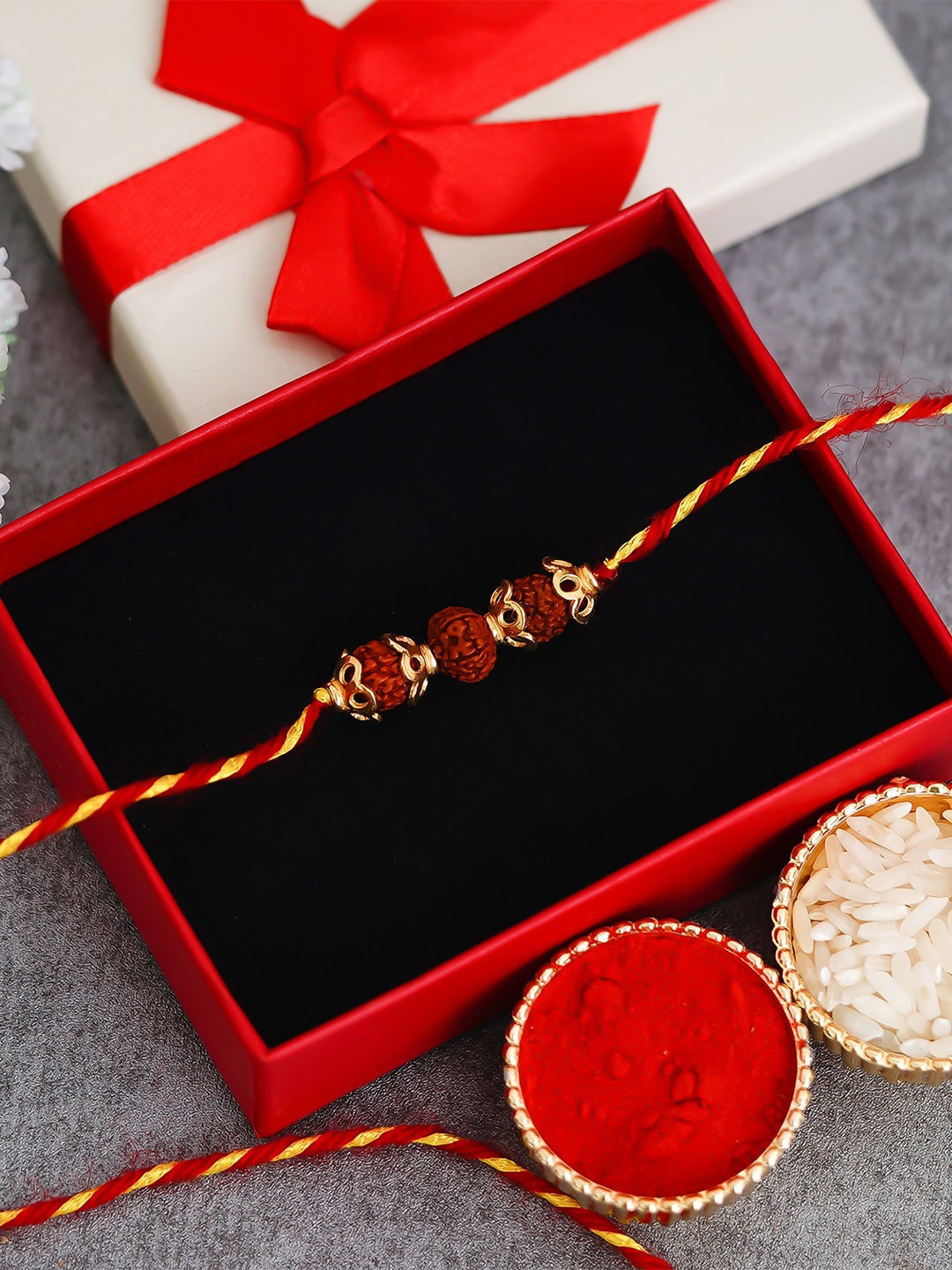 

eCraftIndia Red Gold-Toned Rudraksh Rakhi Set