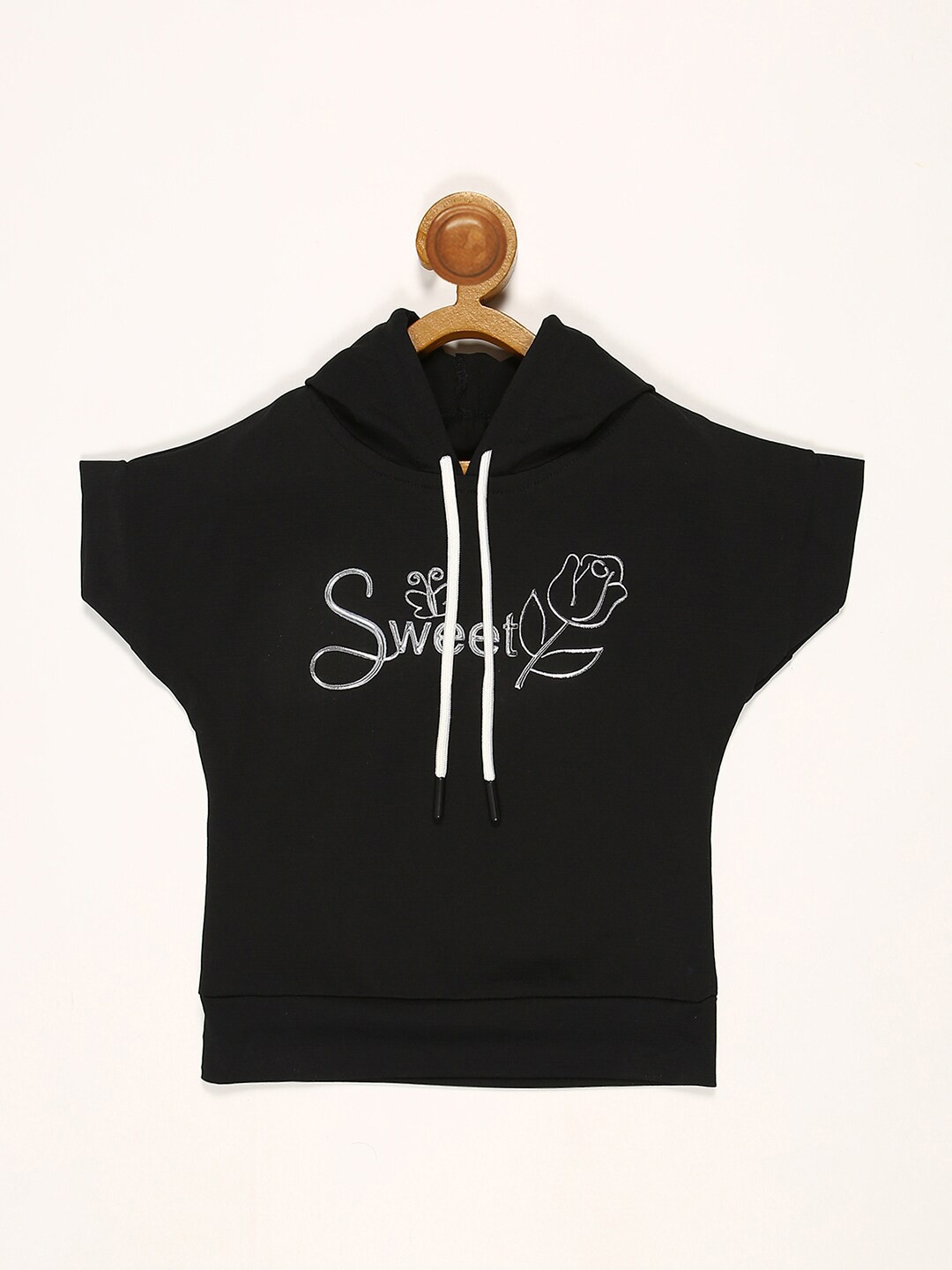 

V2 Value & Variety Girls Black Printed Extended Sleeves Top