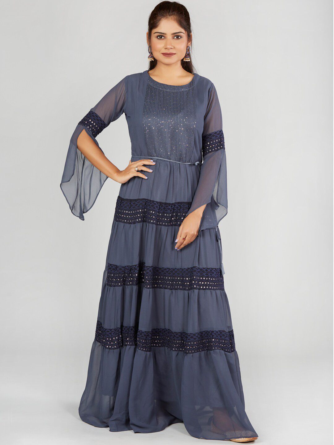 

taruni Women Grey Embroidered Bell Sleeves Georgette Anarkali Kurta