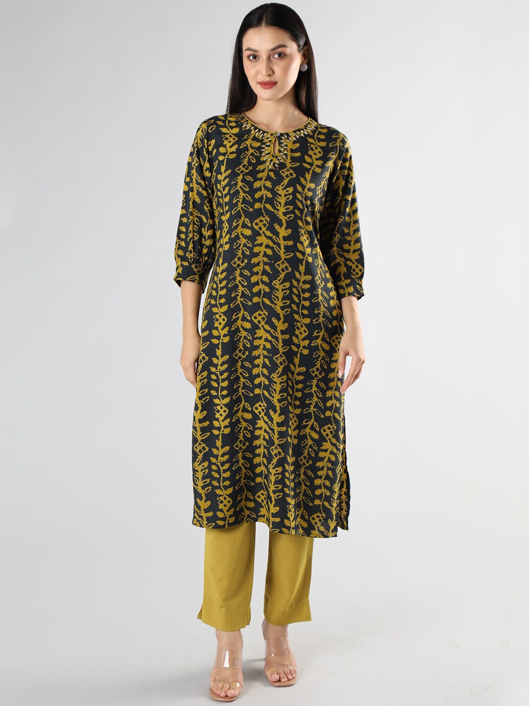 

taruni Women Green Empire Pure Cotton Kurti with Trousers